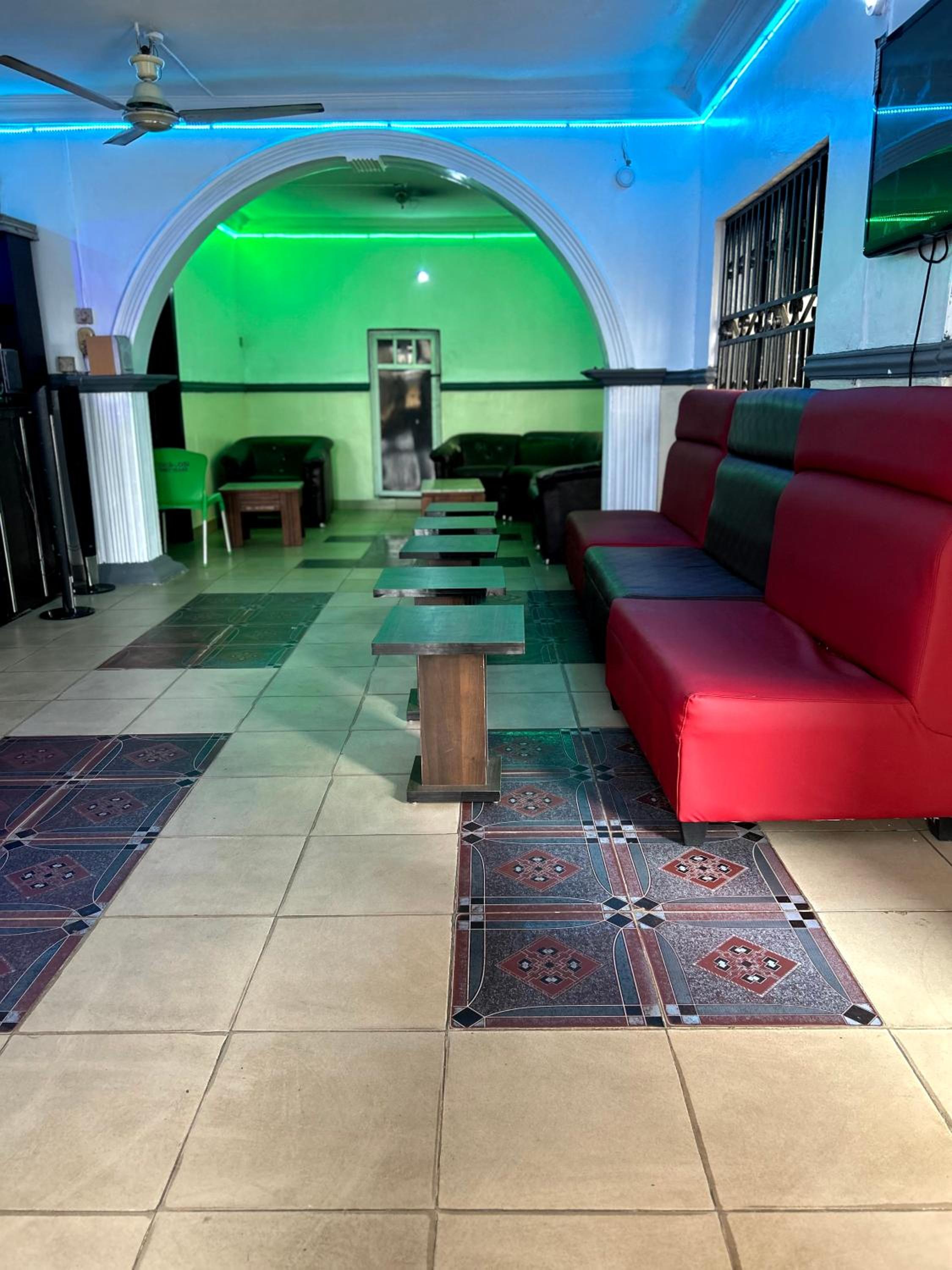 lounge