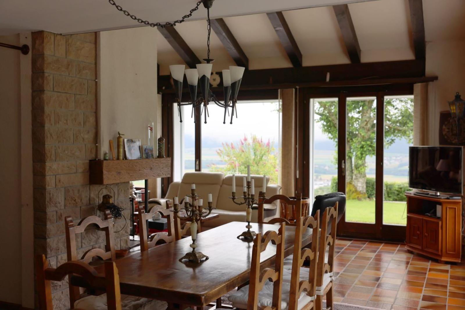 Villa avec vue sur la vallée
