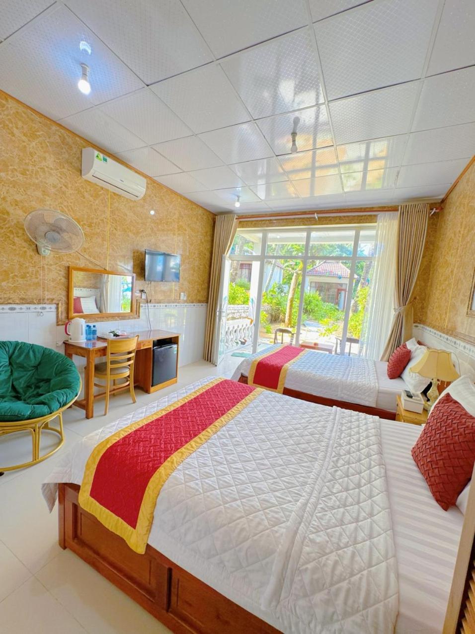 Nhat Lan Resort