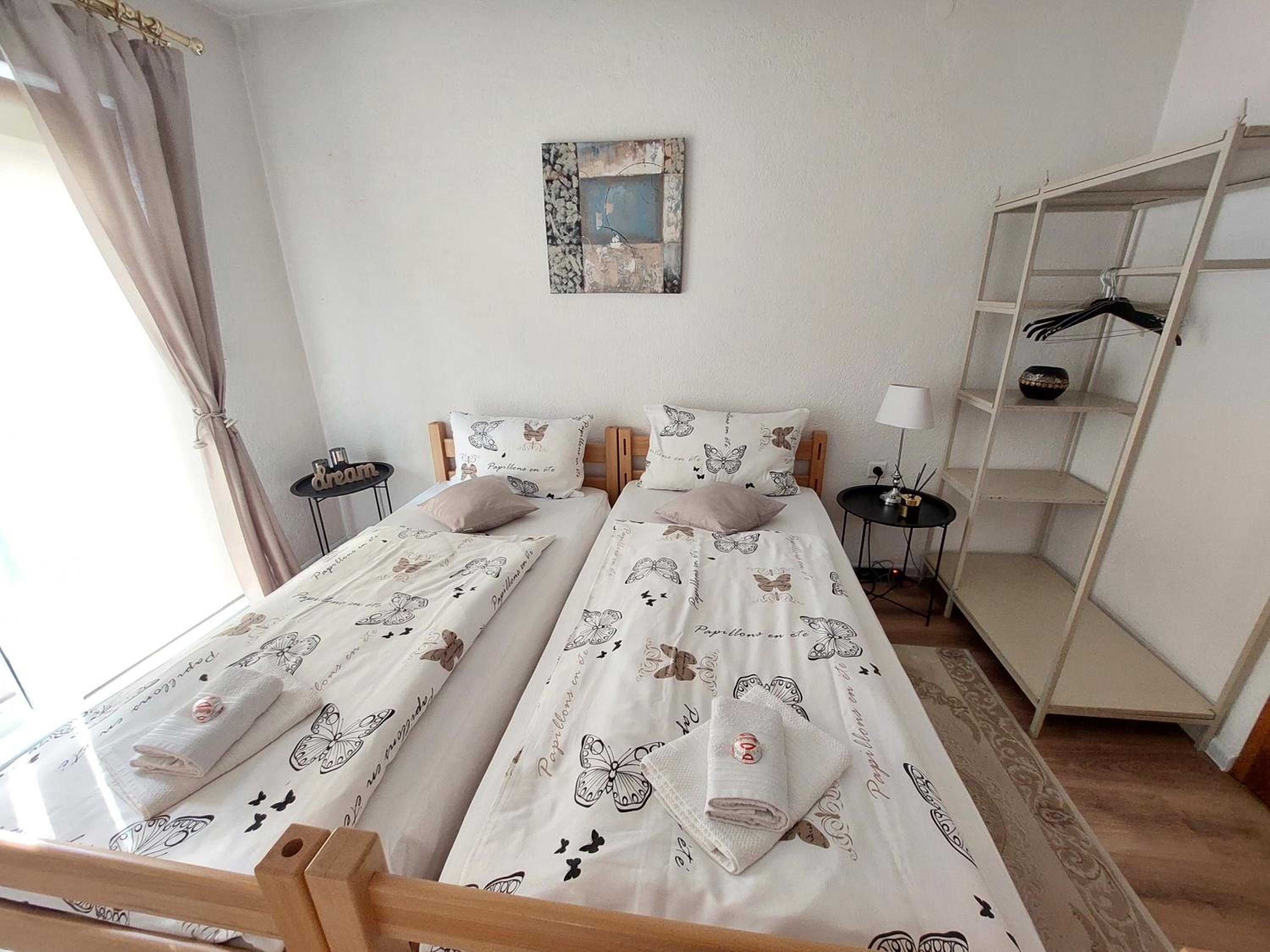 MB Deluxe Apartment view 5