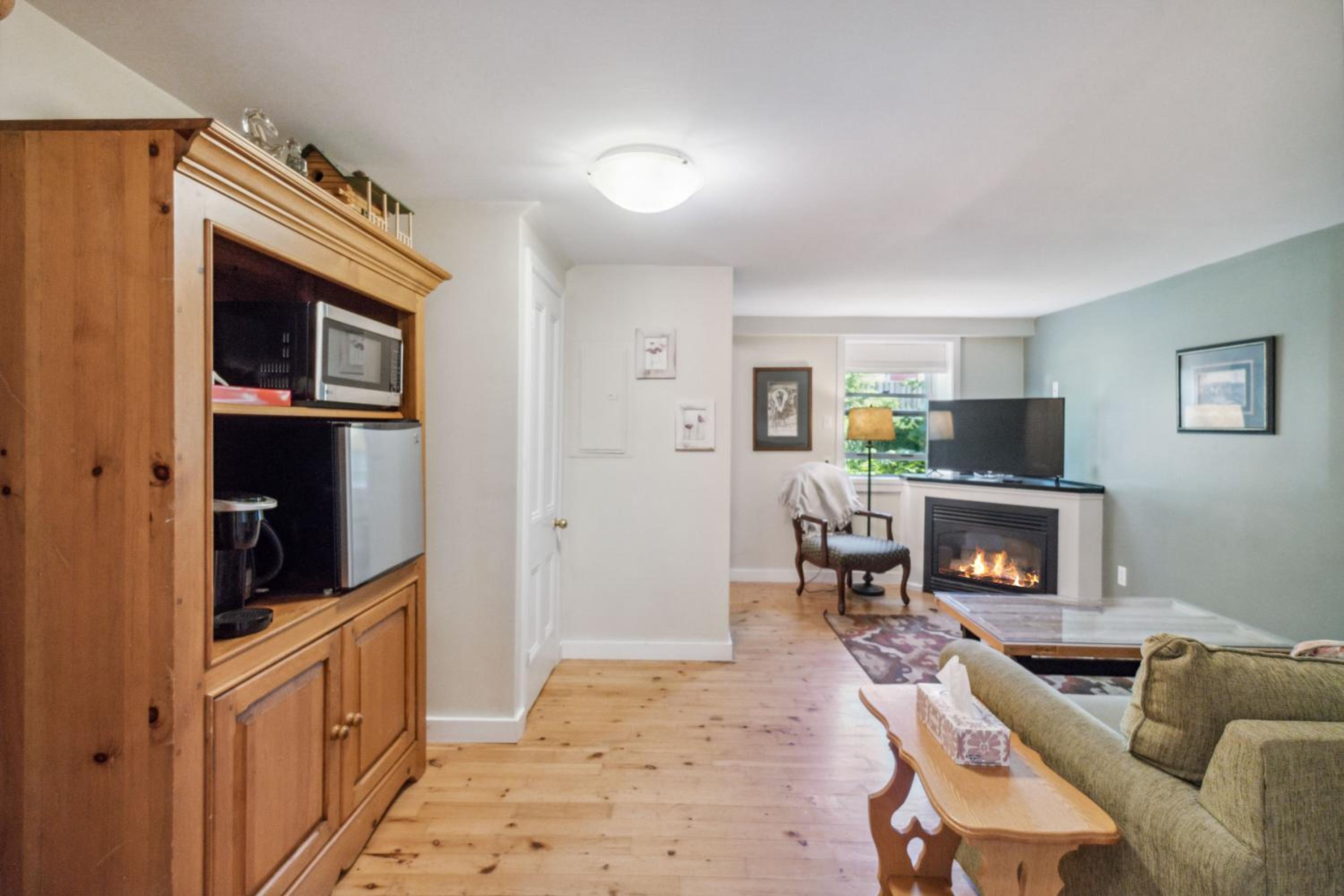 Farmhouse Inn B&B