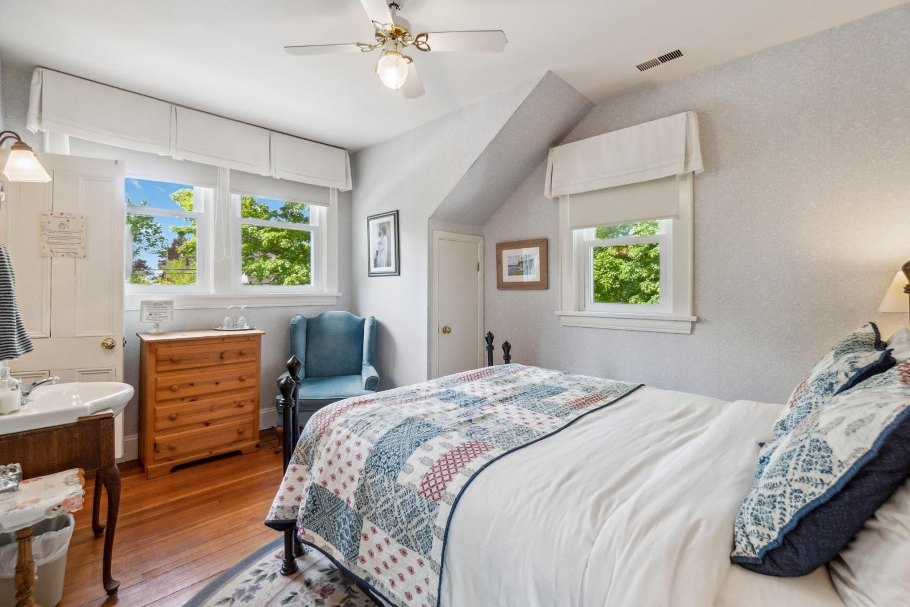 Farmhouse Inn B&B
