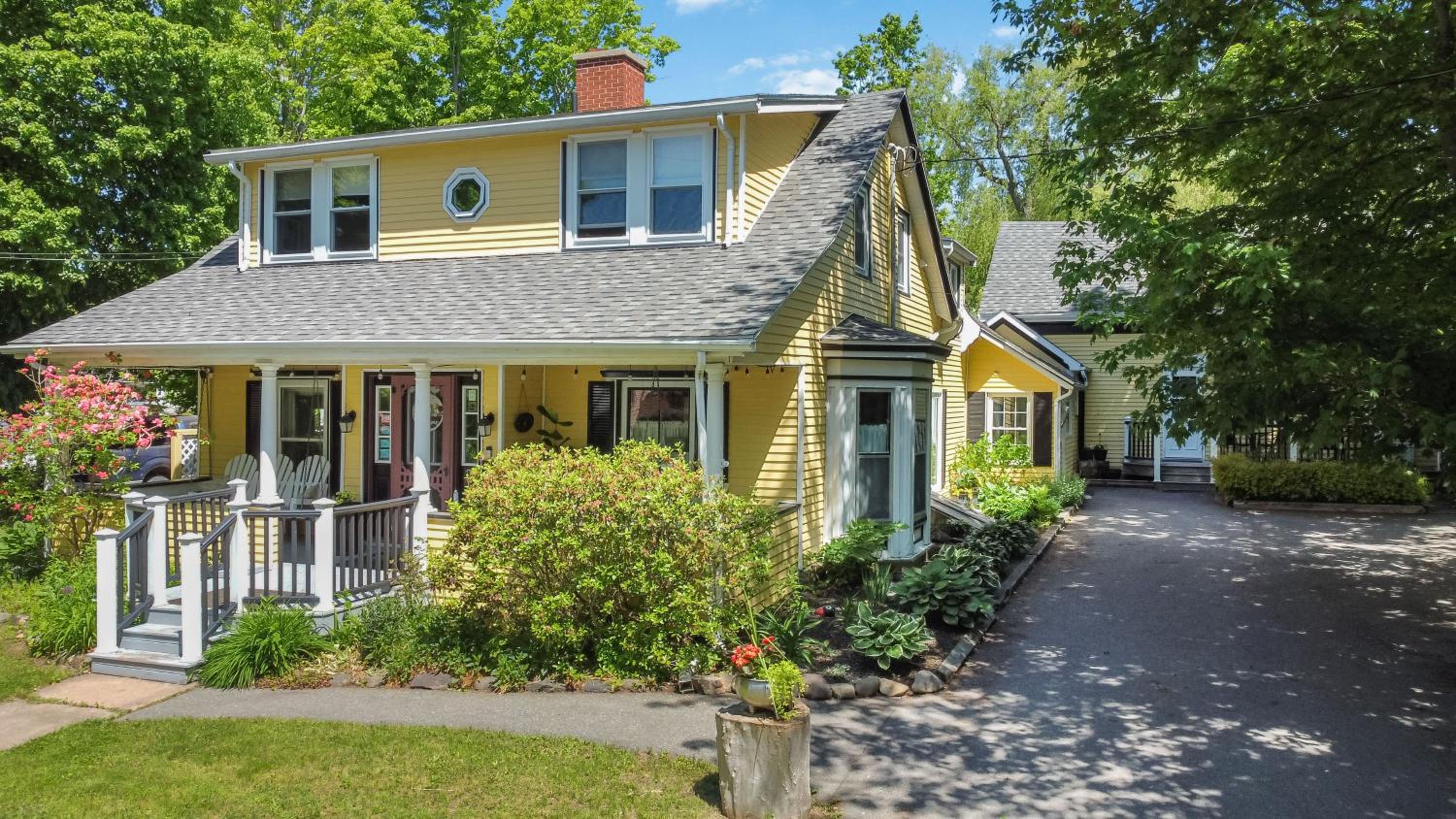 Farmhouse Inn B&B
