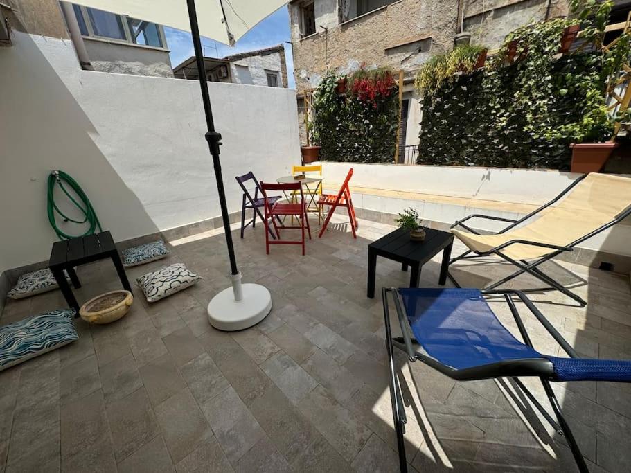 Backpackers House - Ballaró en Palermo — balance & terrace