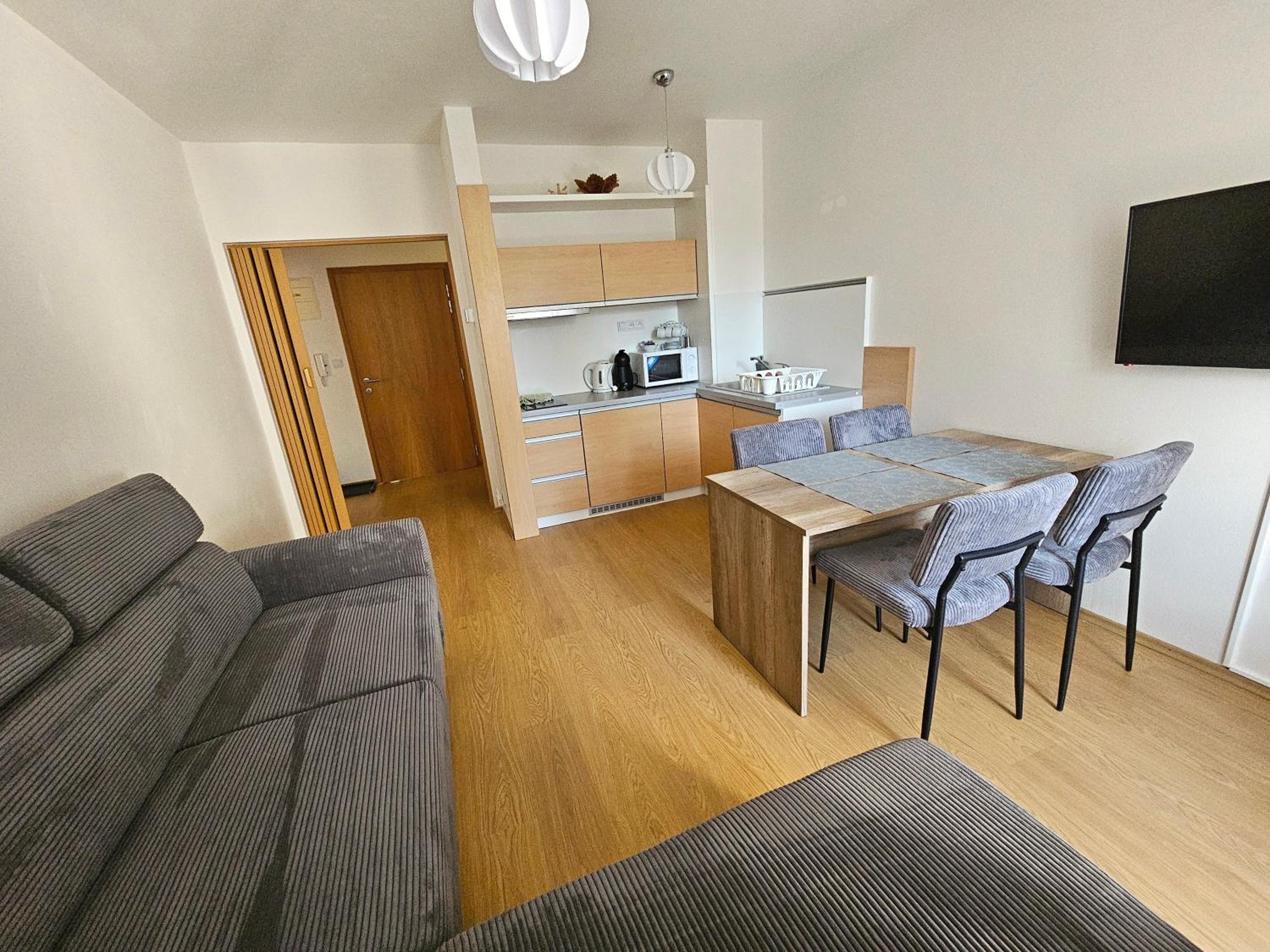 Apartman Patris 8 view 3