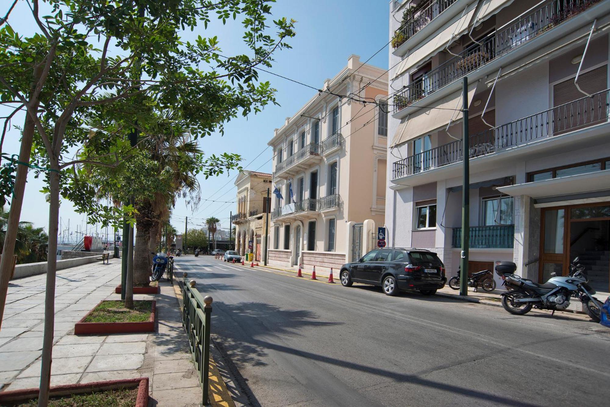 SeaLiv Apartment