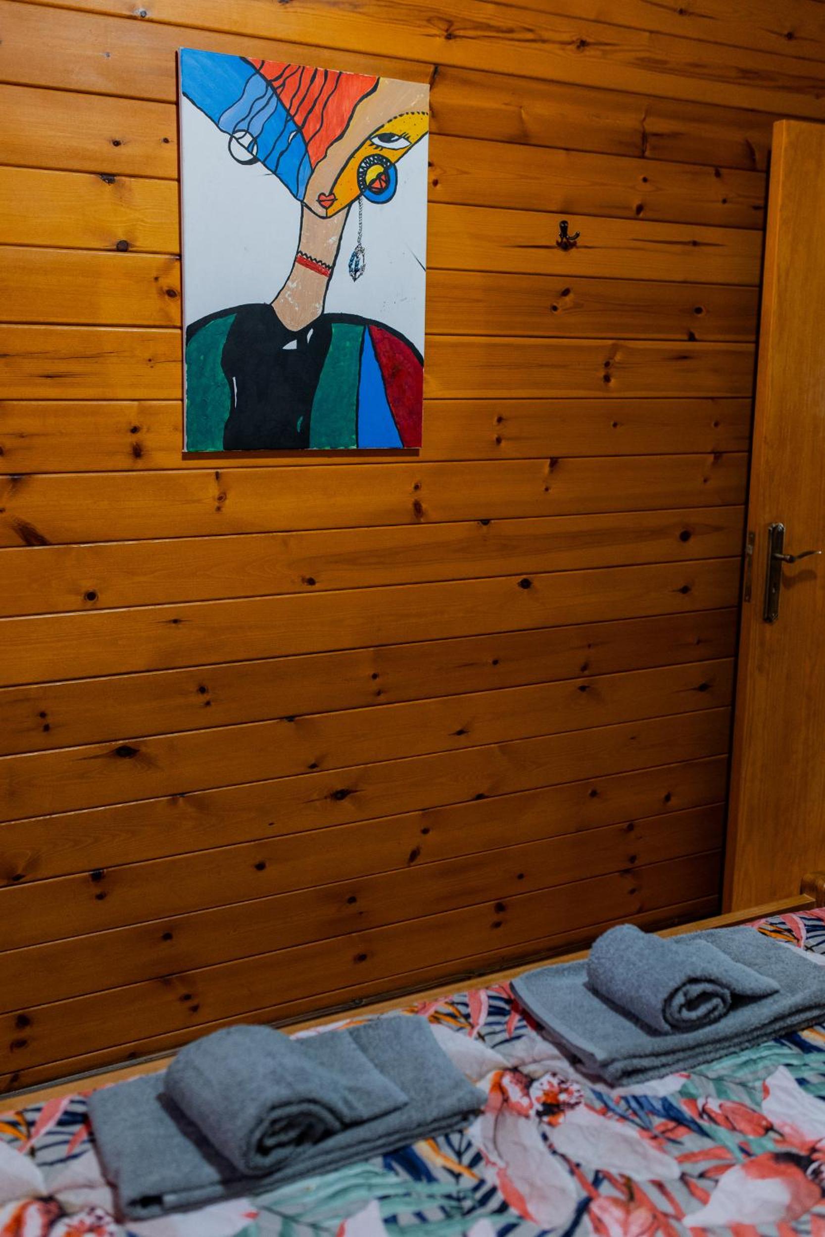 Gothes Chalet Javier