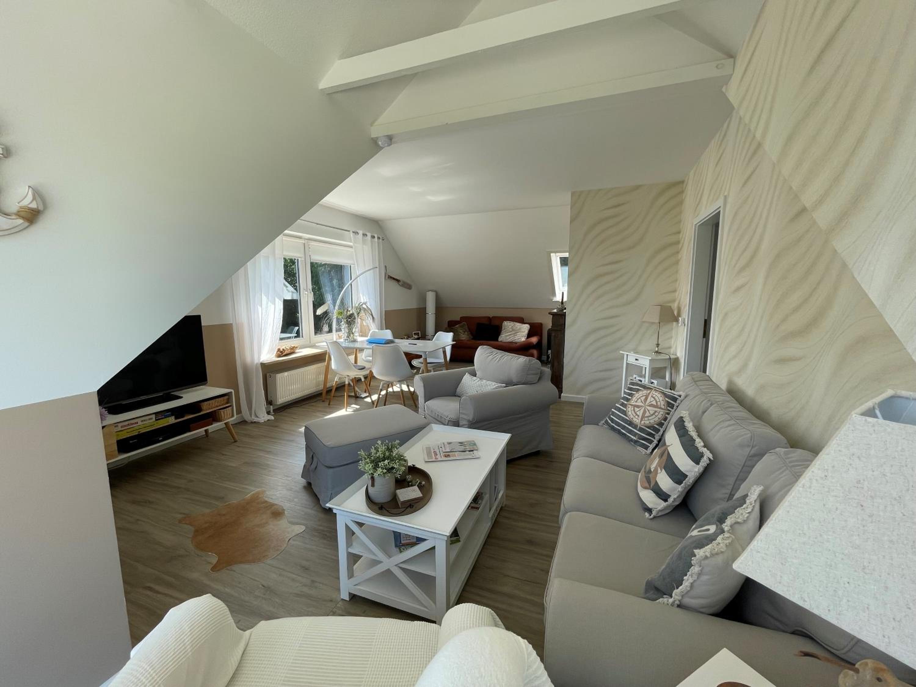 Sonnendeck / 3 Zi.-FeWo mit Meerblick in Toplage