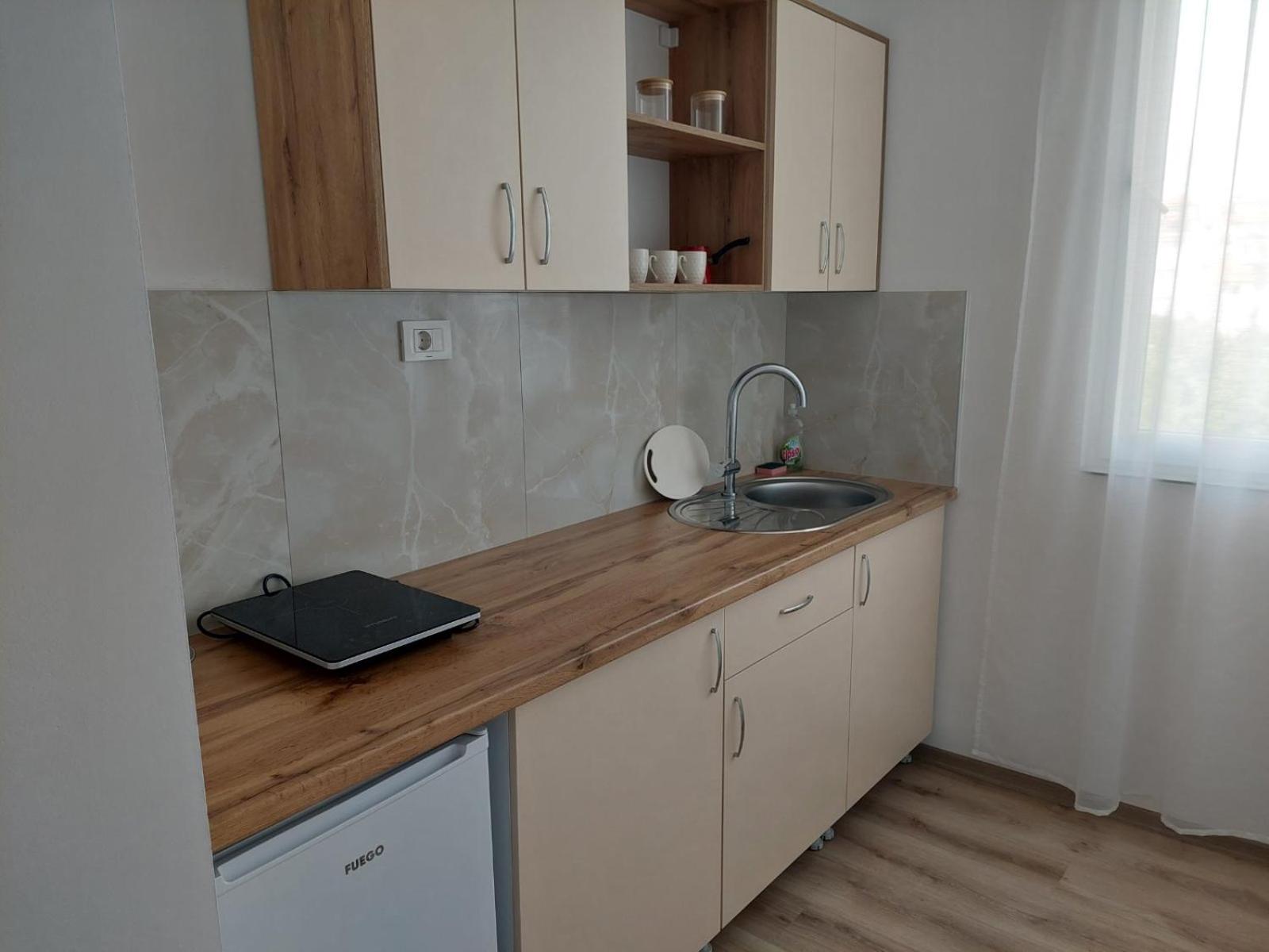 Lotos Apartments