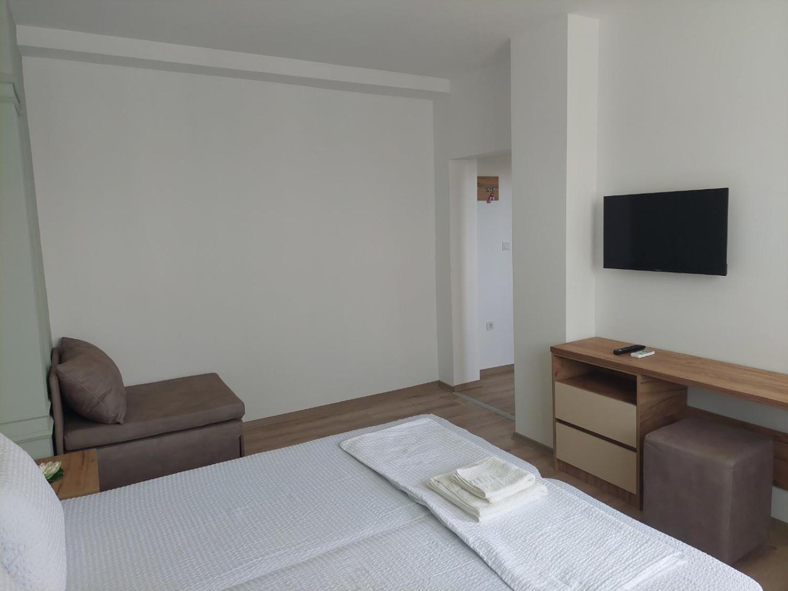 Lotos Apartments