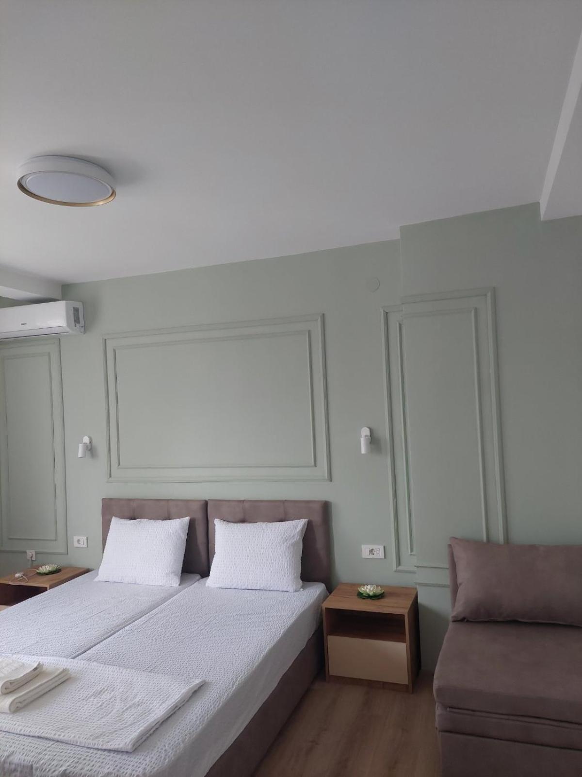Lotos Apartments