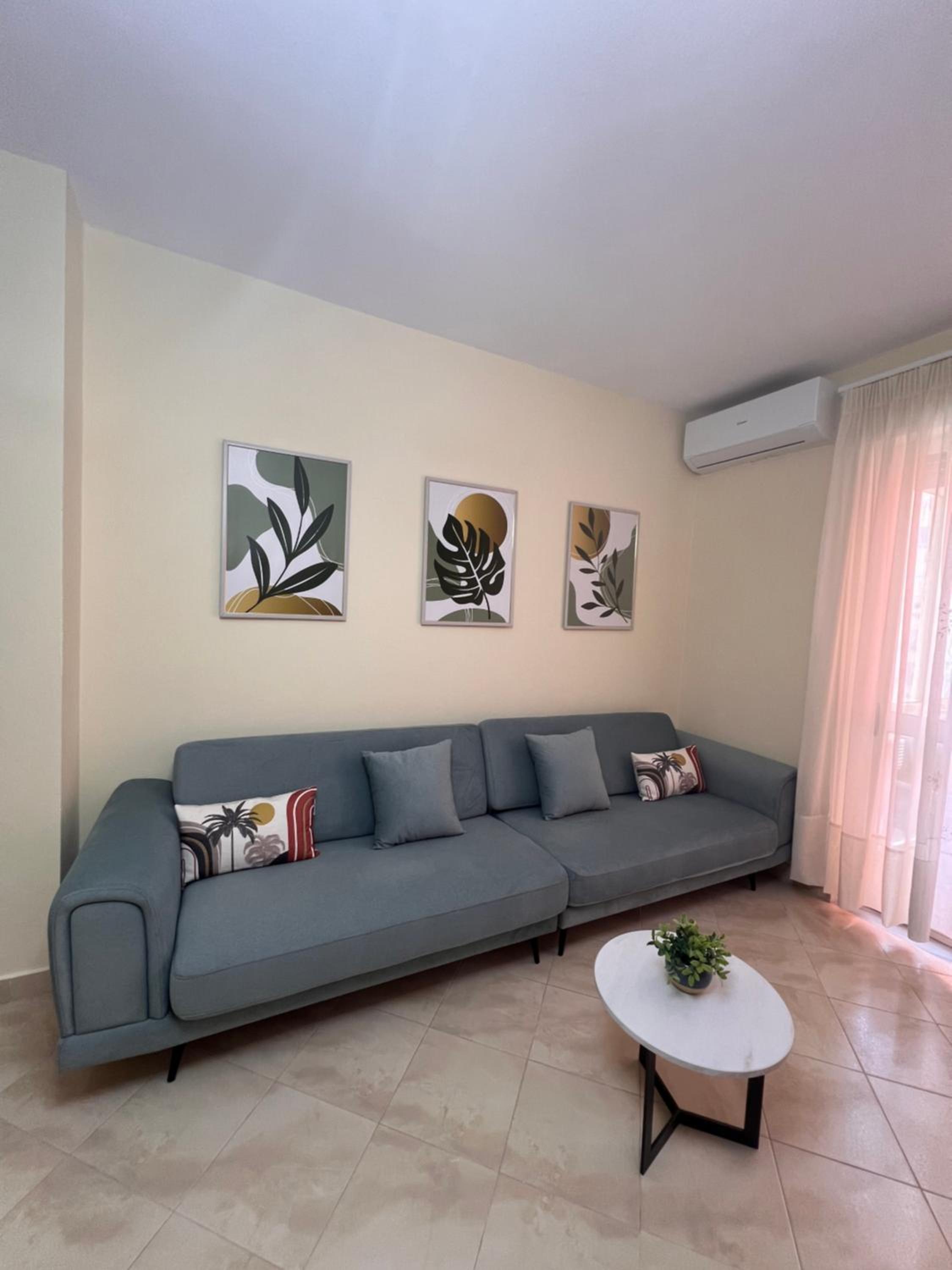 Lored Apartment Durres