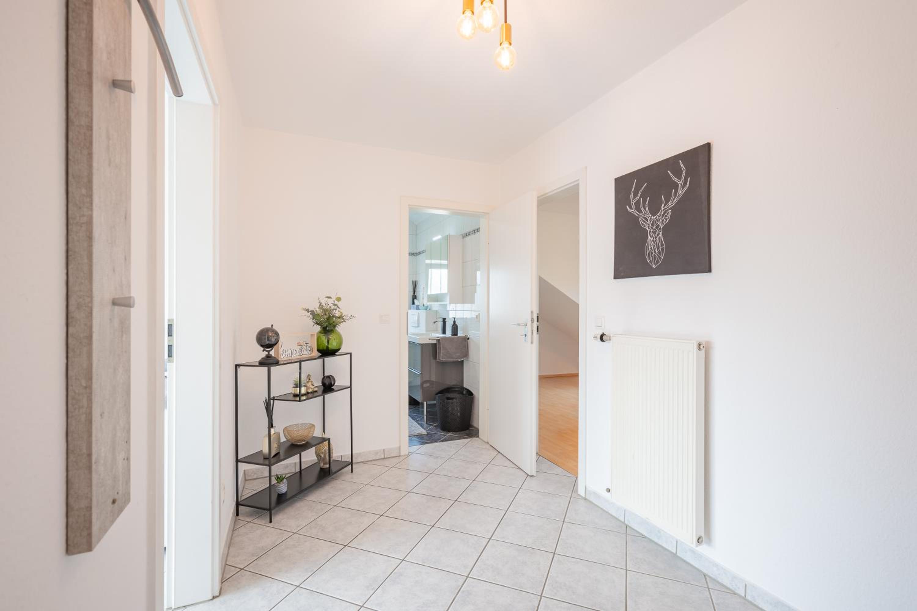 FeWo Gladbeck - Moderne und geräumige 2 Zimmerwohnung mit Süd-Balkon in Gladbeck-Brauck nähe Movie Park und Arena AufSchalke