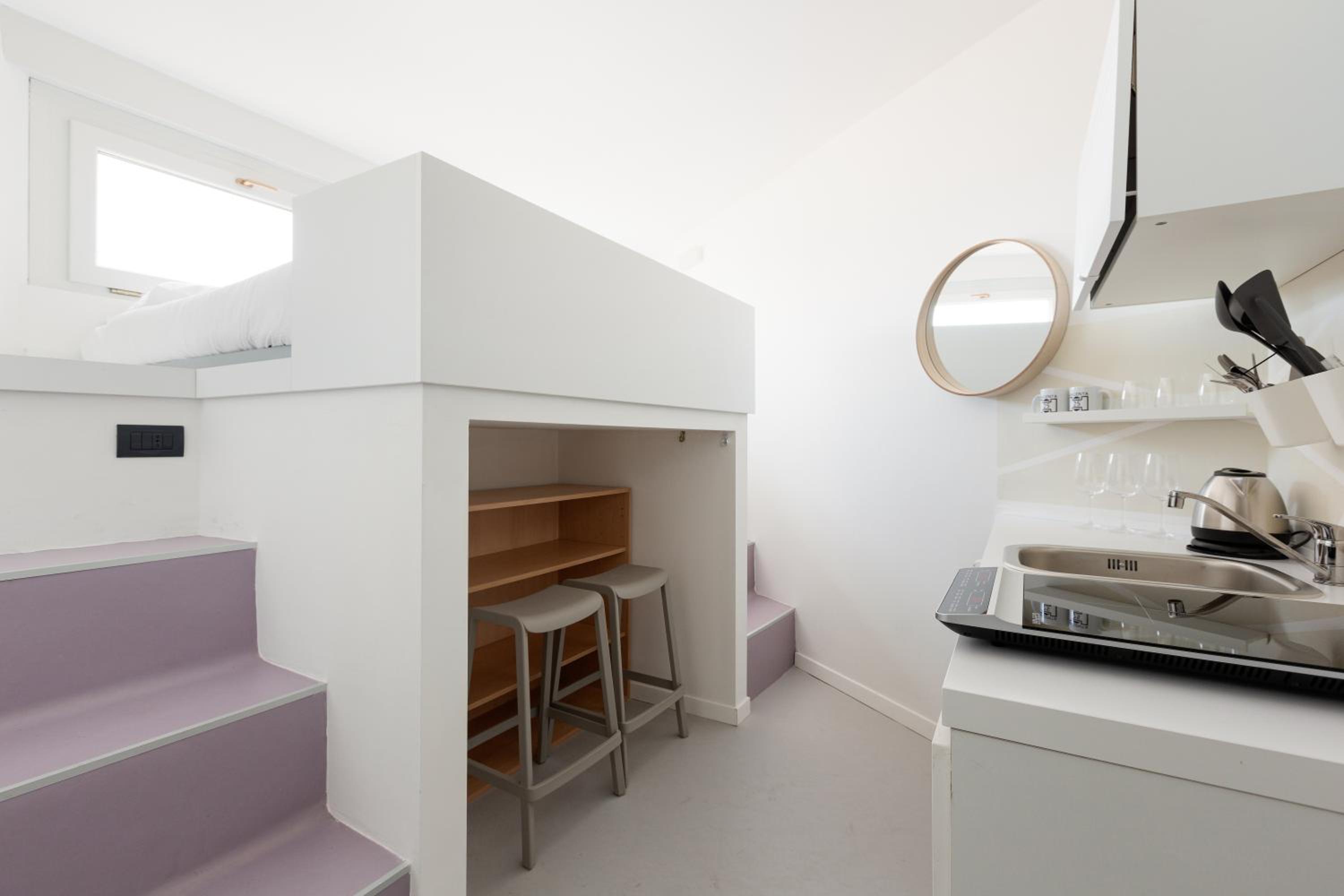 GuestHost - Milano Magenta Long Let Apts
