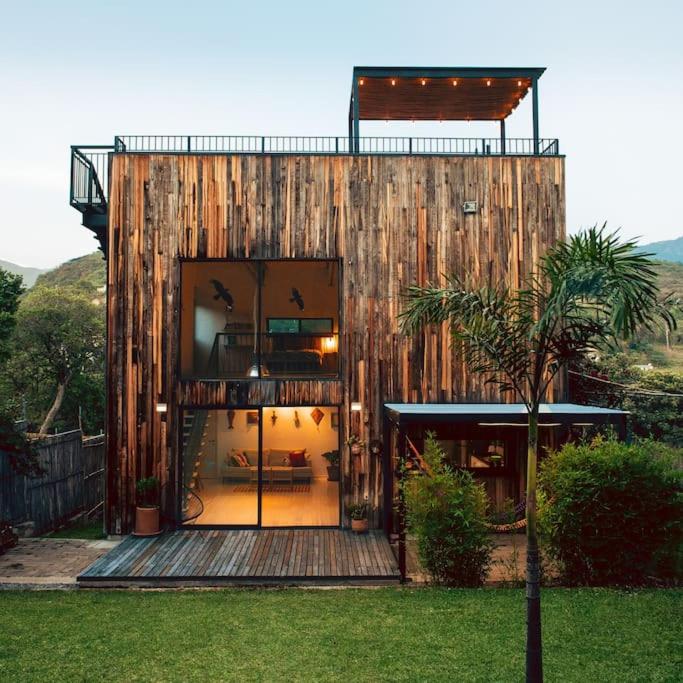 Modern architecture with great view - Property Image 13