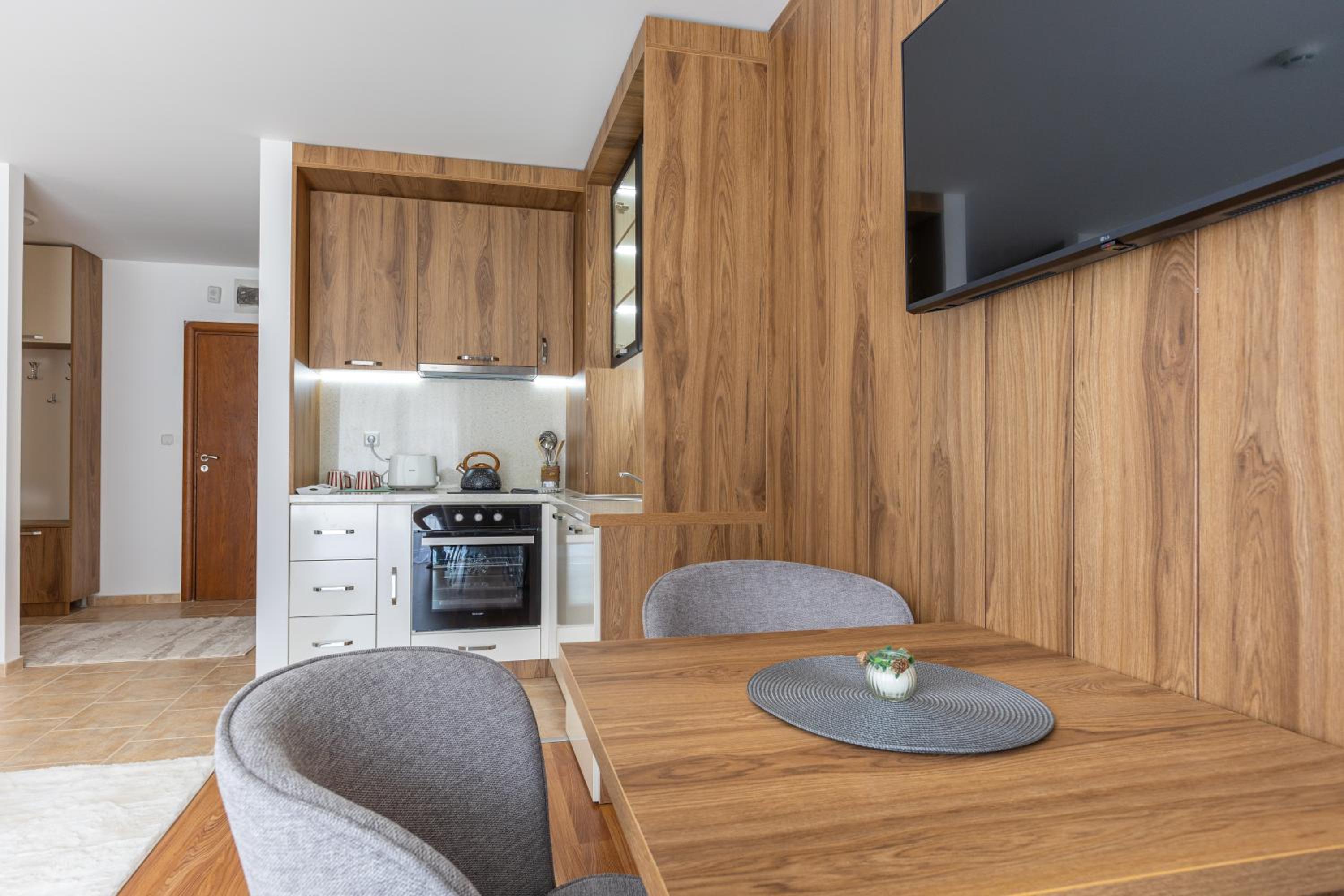 Pirin Sense Apartment Complex