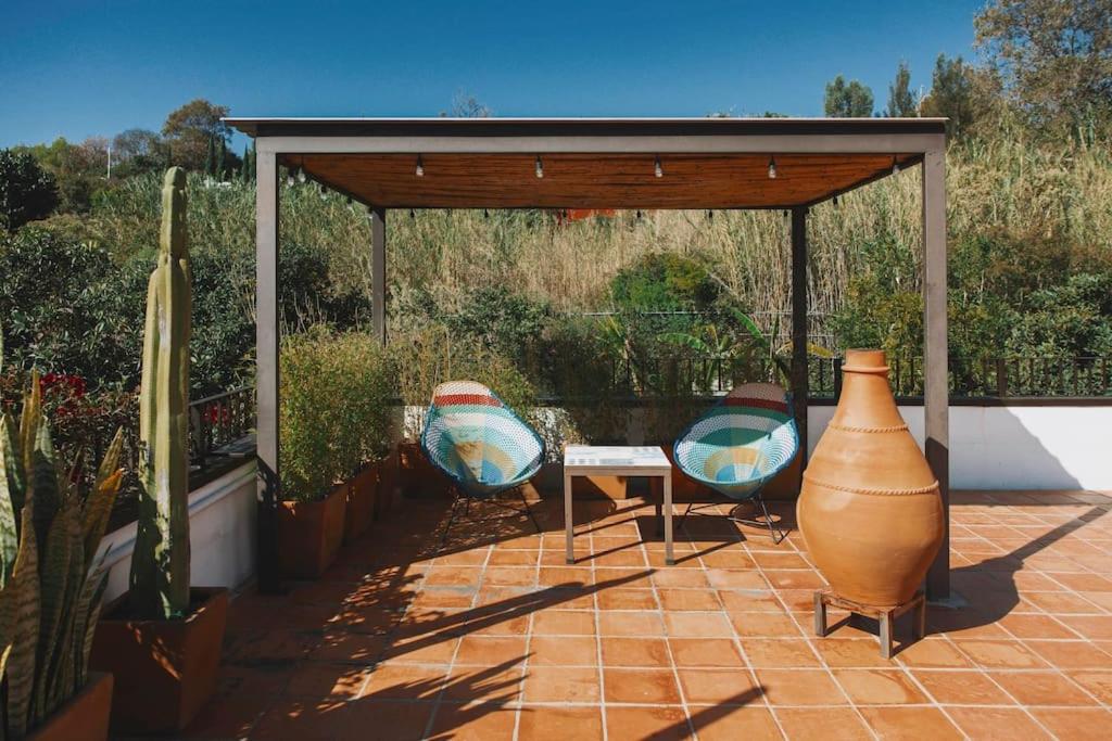 Modern architecture with great view - Property Image 6