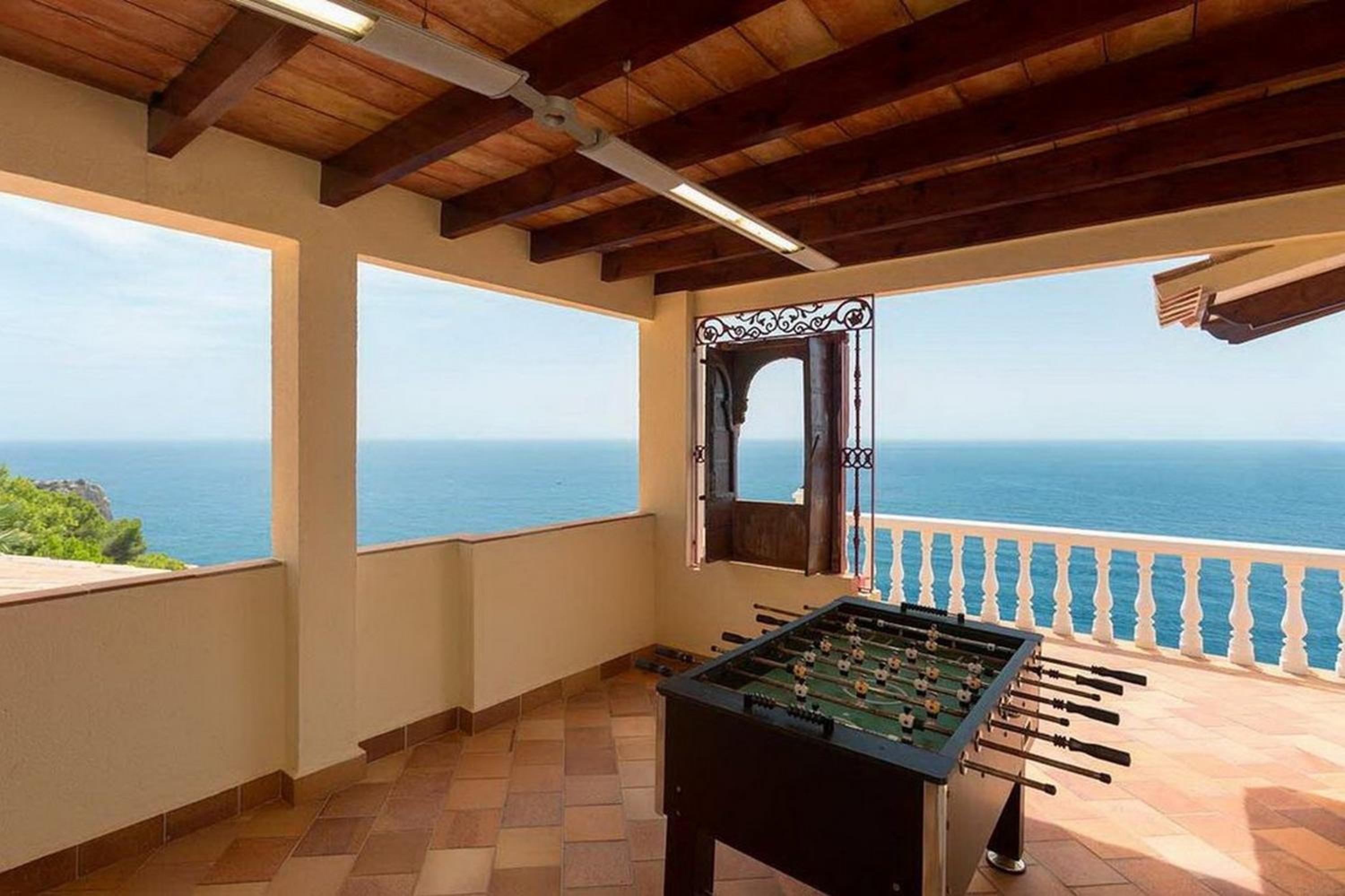 Casa tradicional con bonitas vistas y amplio jardín
