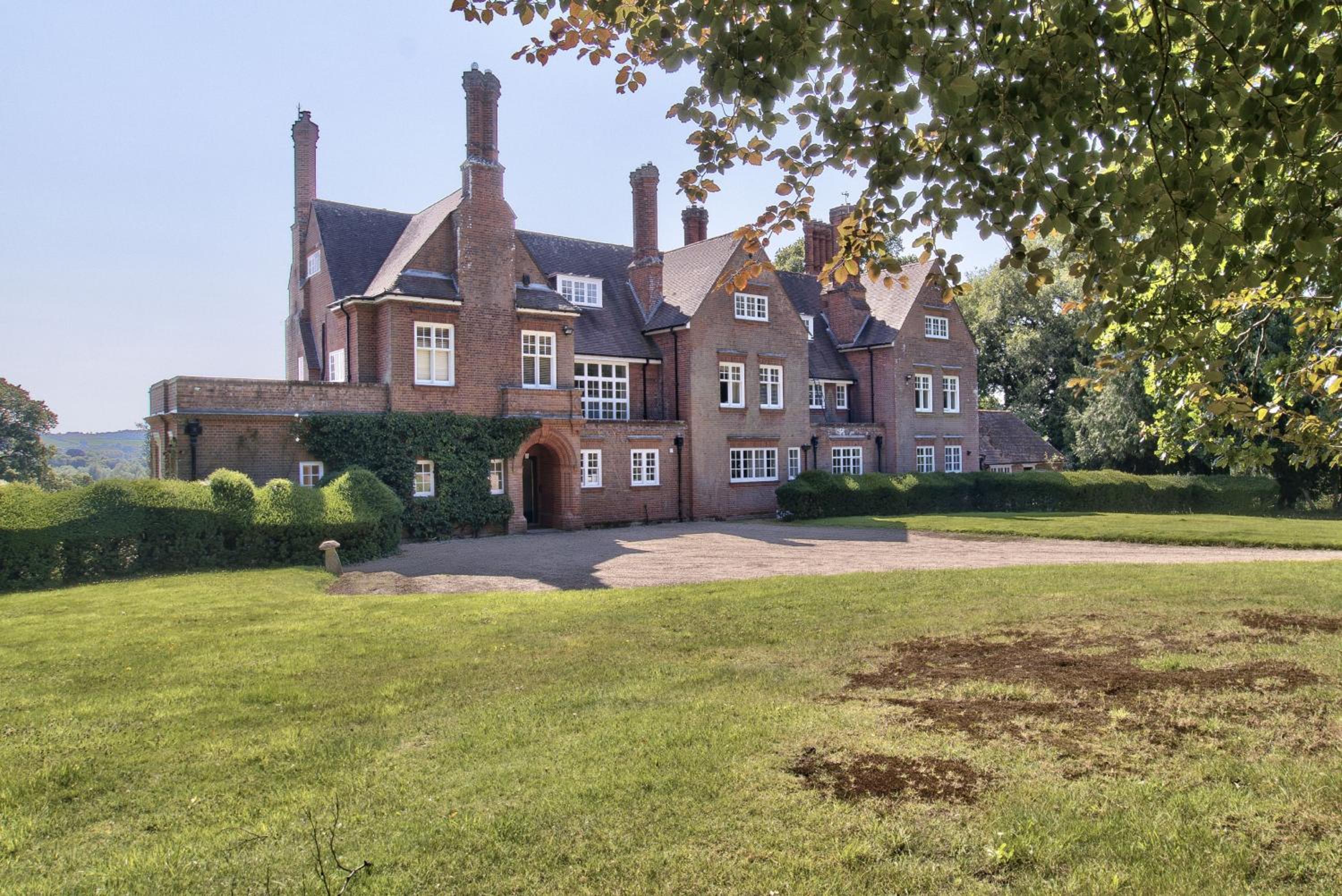 Alward House by Group Retreats view 3