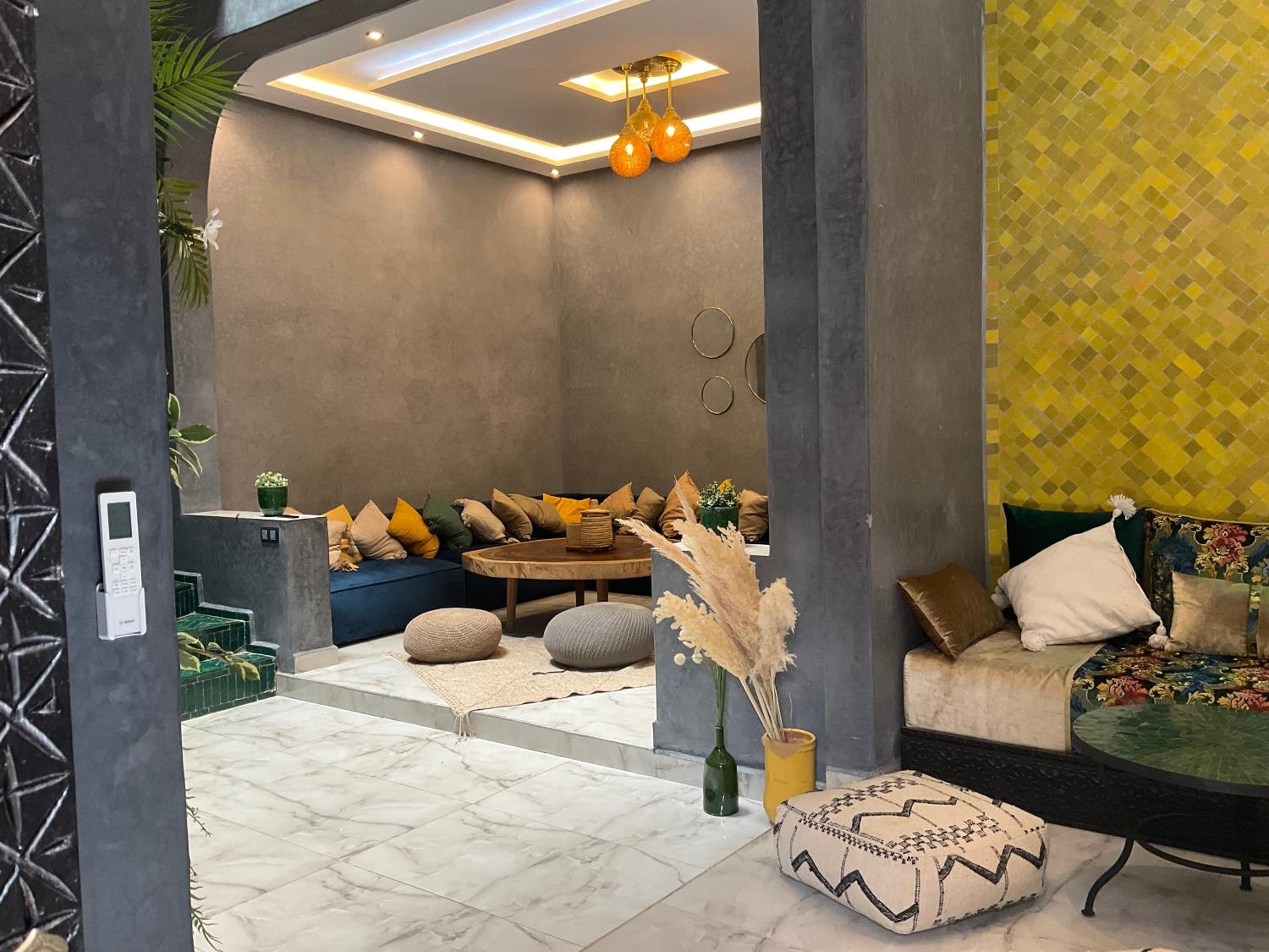 lounge