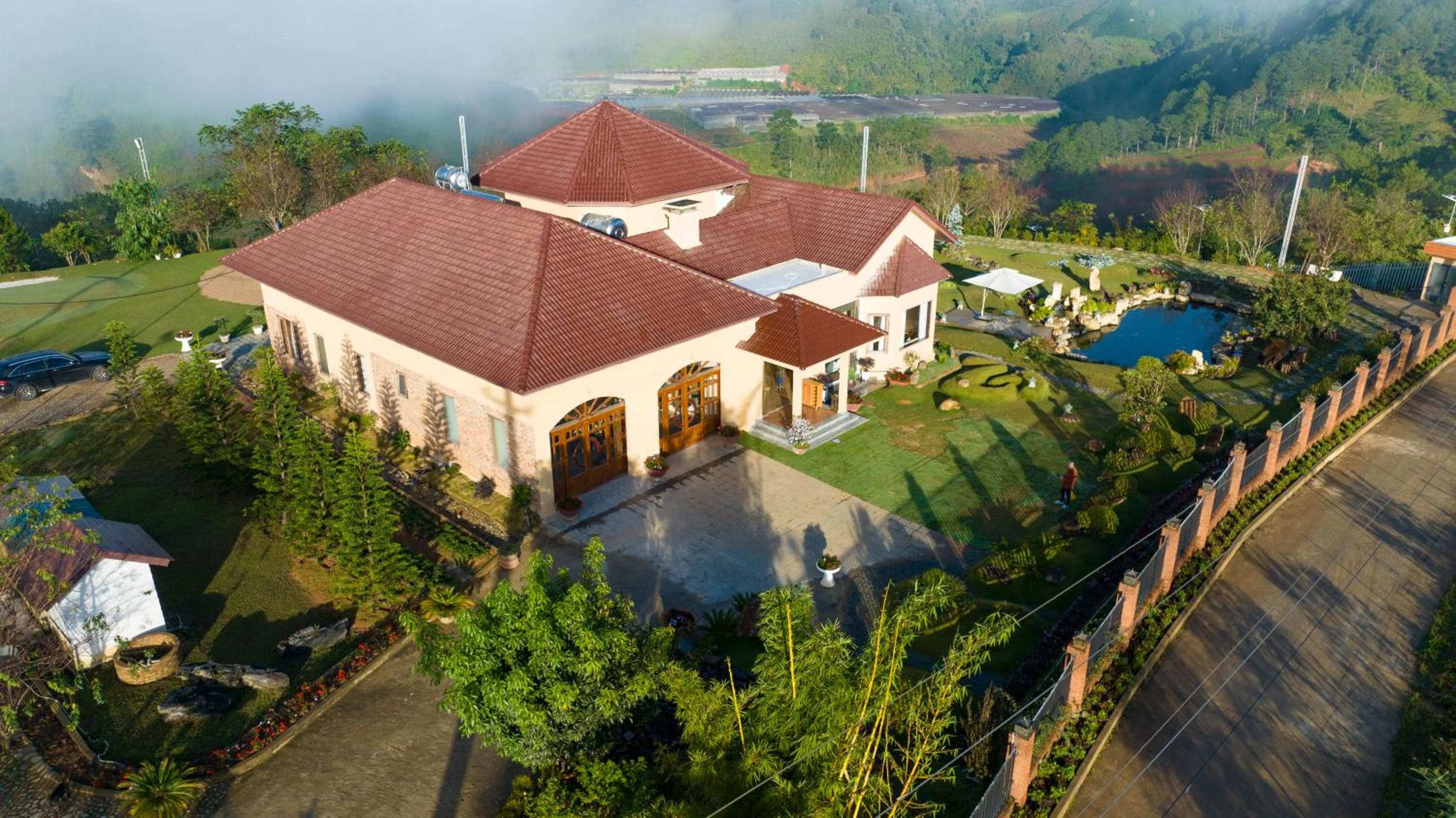 Four Spring Villas & Golfs Da Lat