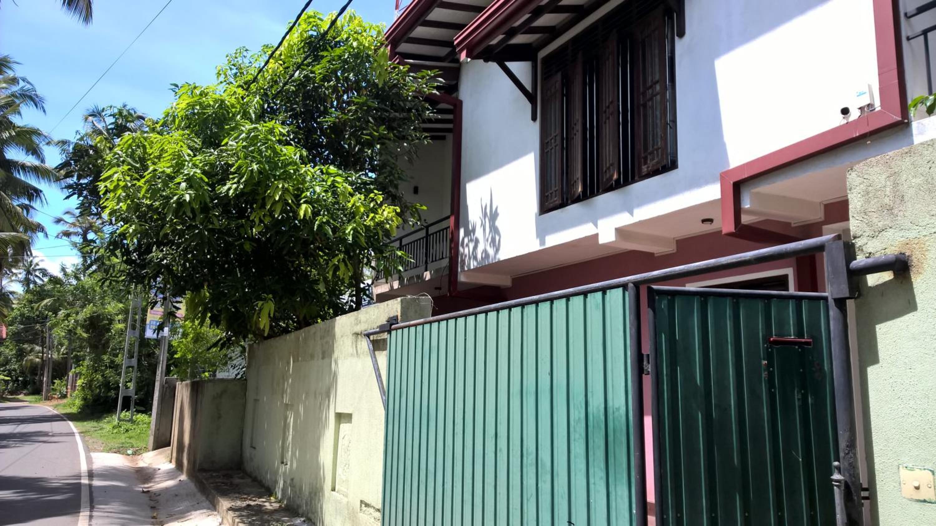 Roma's Residence