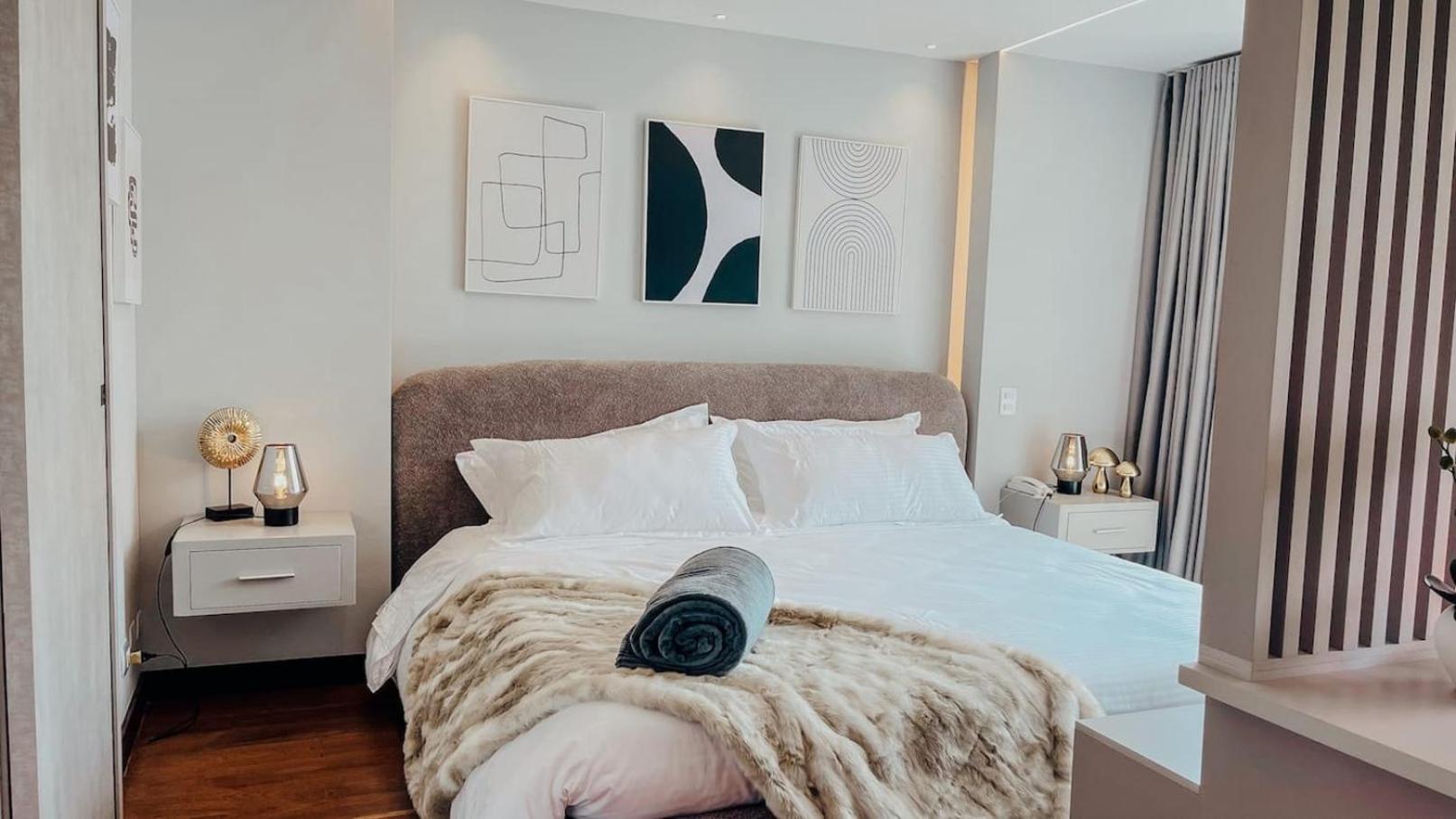 Amazing Luxury 1 Bedroom Gym & Pool Provenza 704