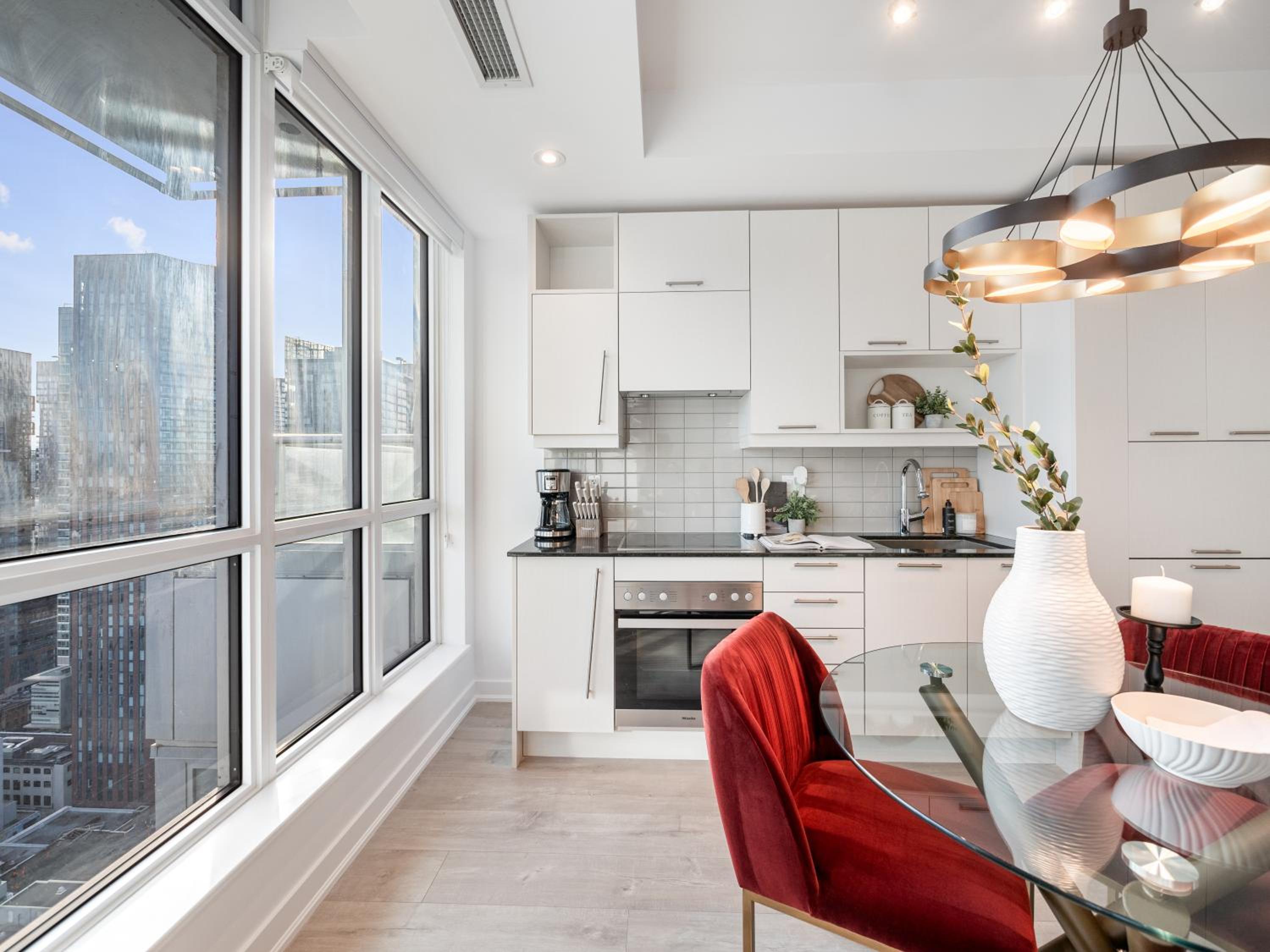 Parc Suites - Entertainment District Toronto