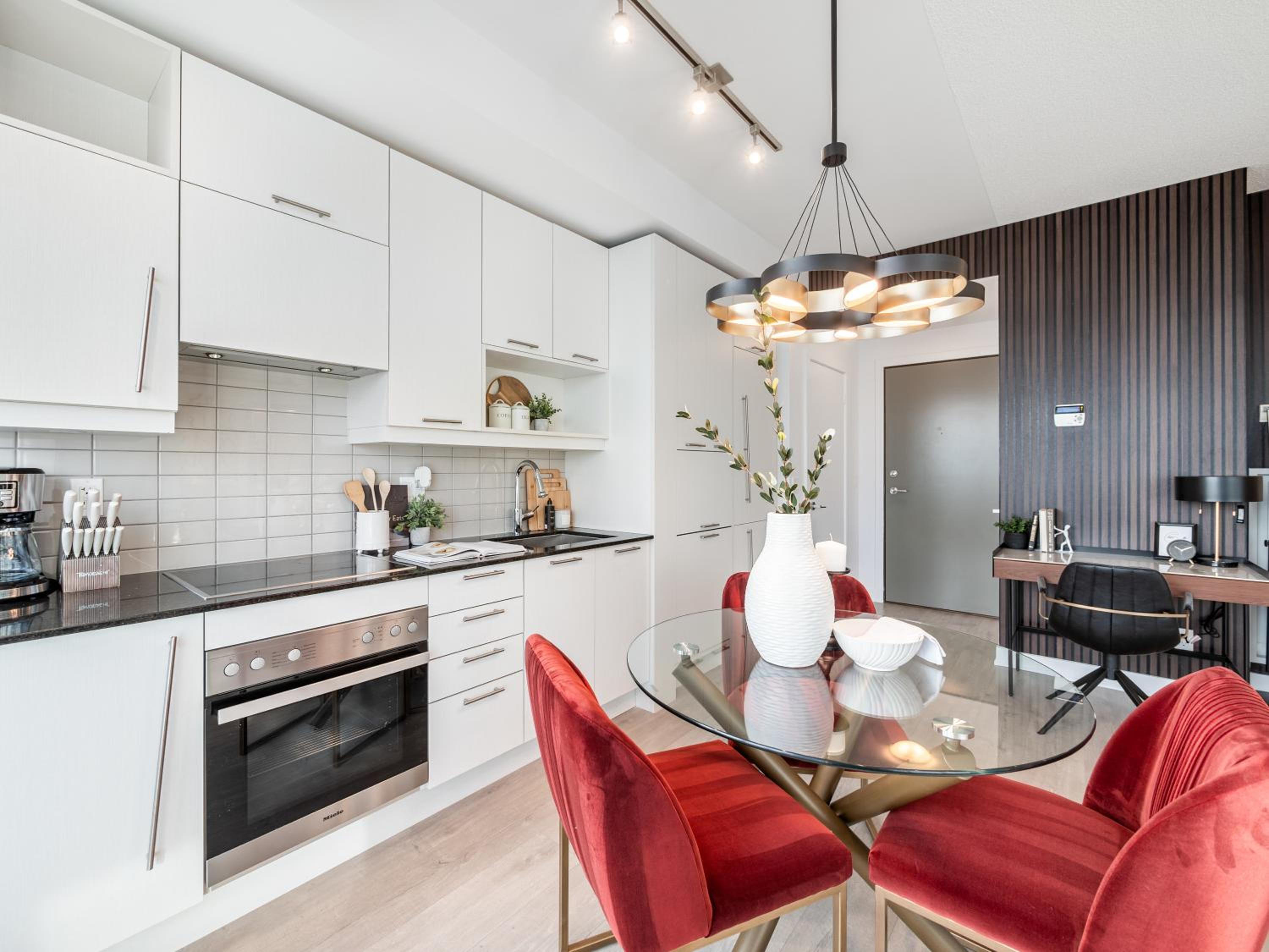 Parc Suites - Entertainment District Toronto