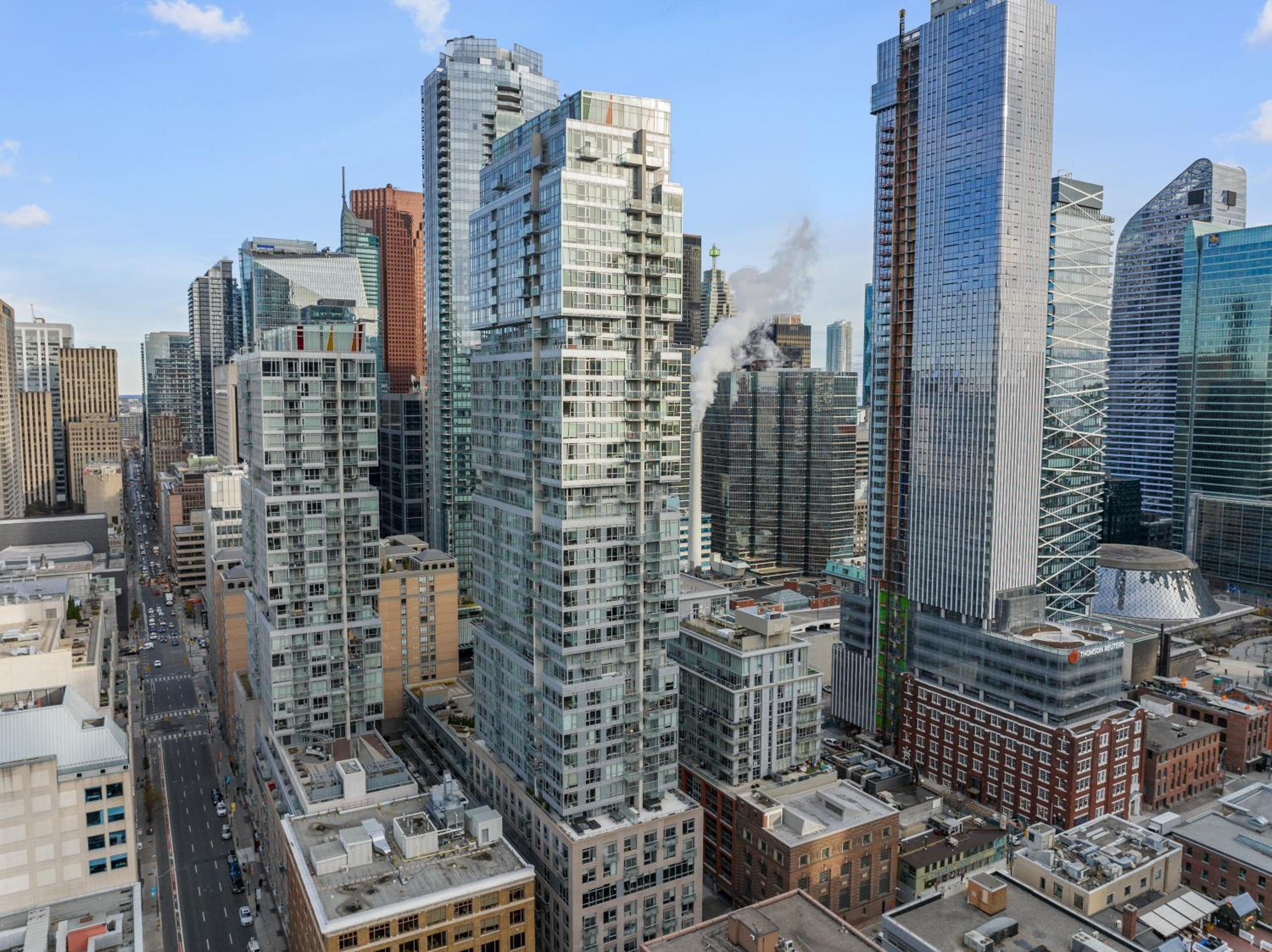 Parc Suites - Entertainment District Toronto