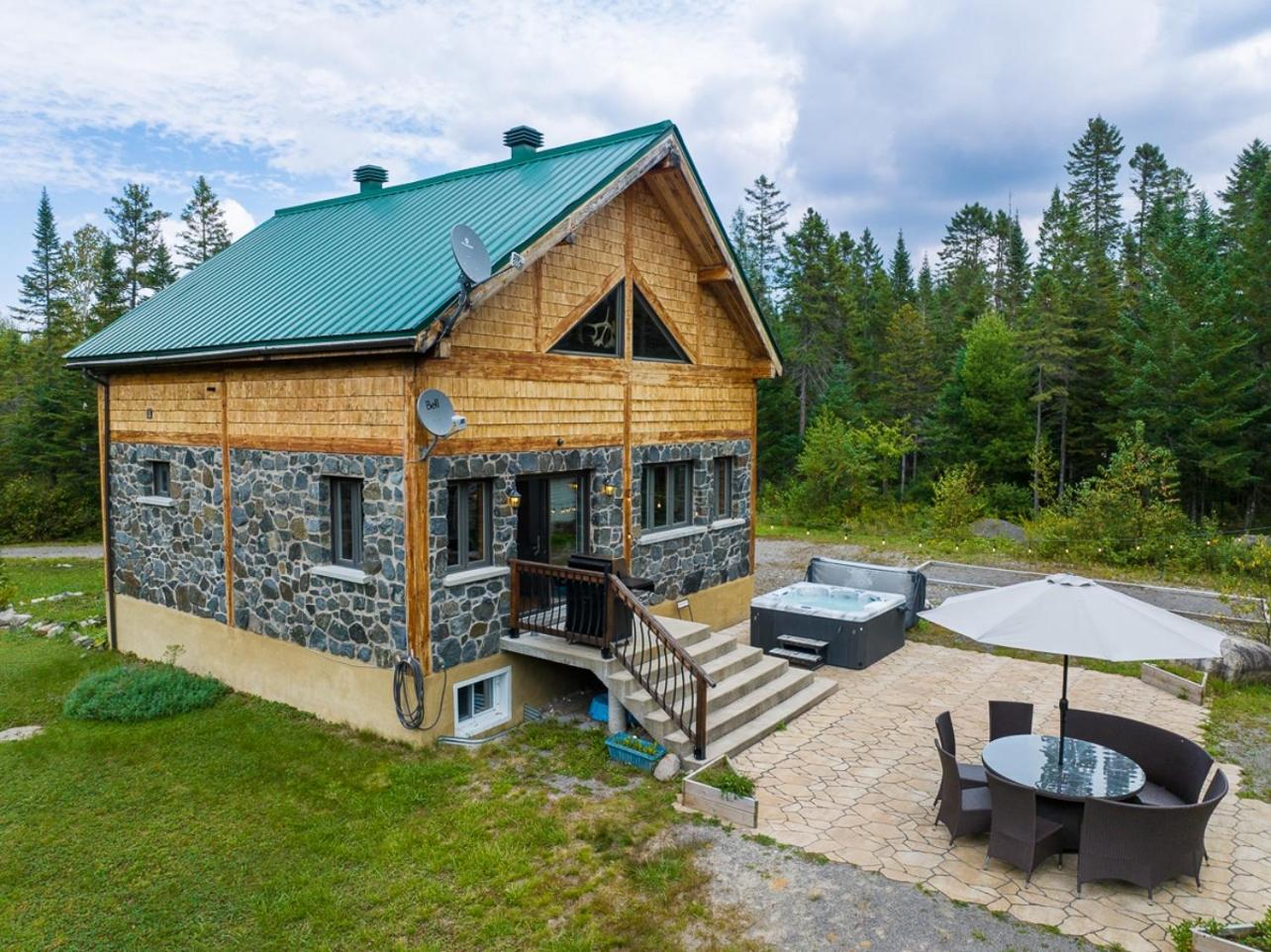 Le Maoli Mini retreat Escape with hot tub