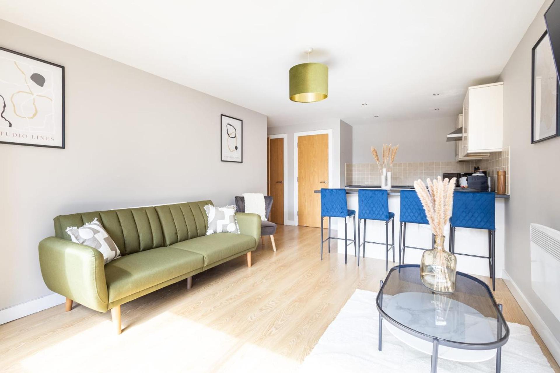 Host & Stay - The Pall Mall Apartment view 3