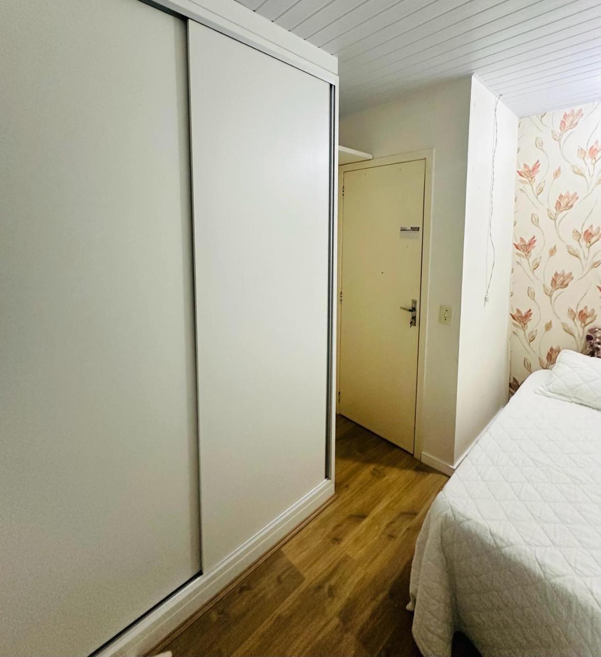 Lar oliveiras, próximo cento, 500 metros de clube pinheiros