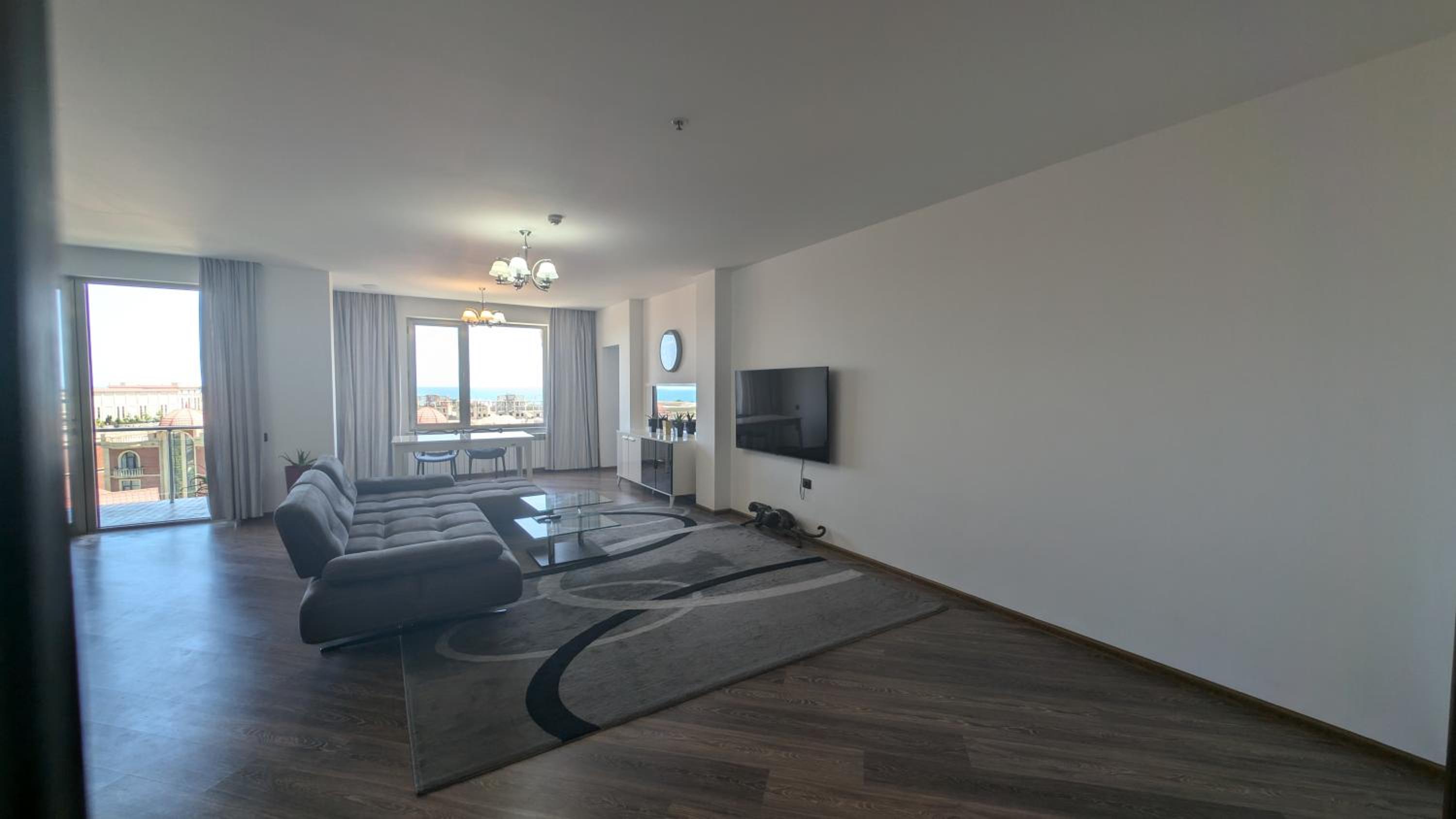 Sea view apartment at 5 star resort