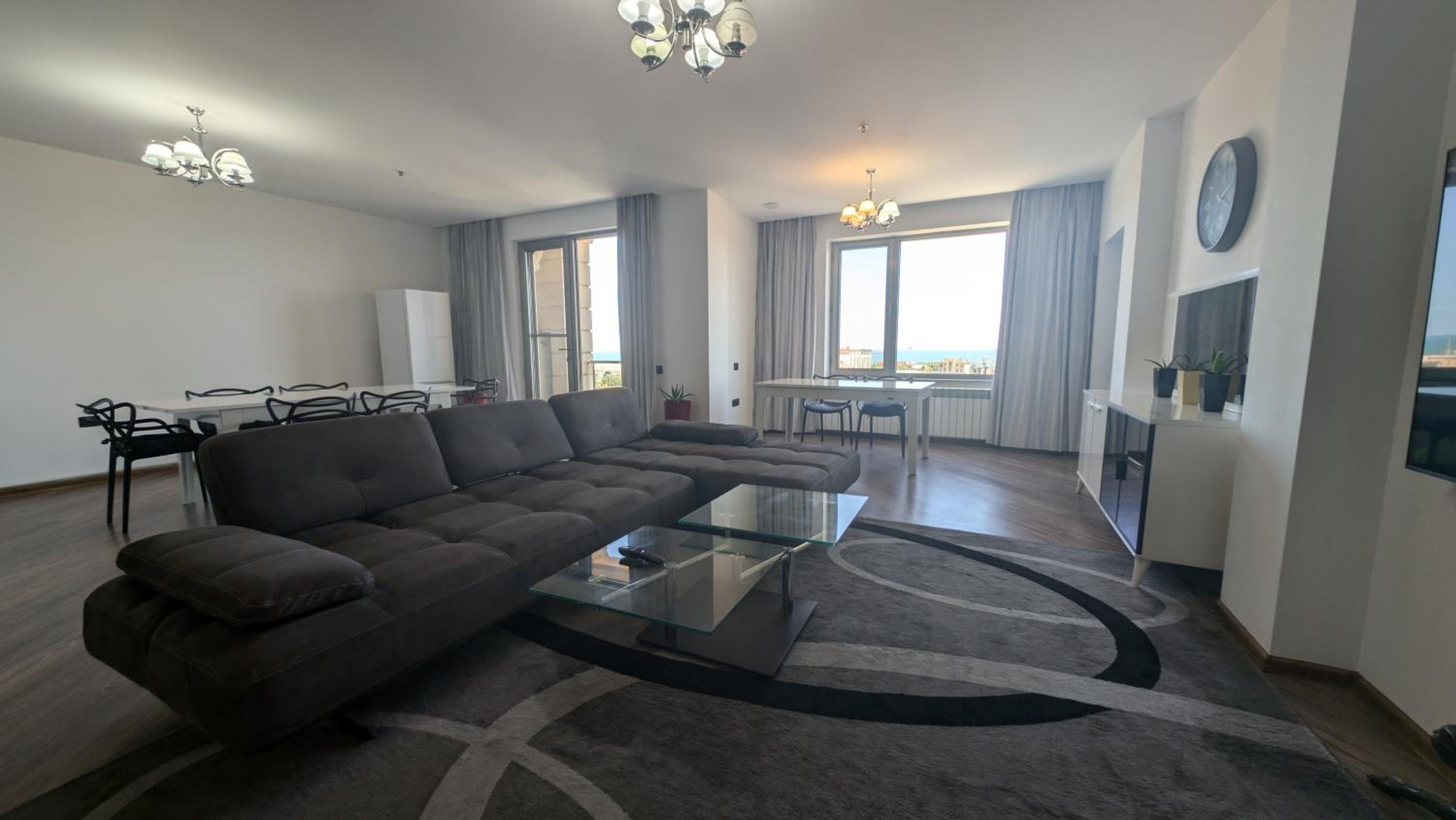 Sea view apartment at 5 star resort