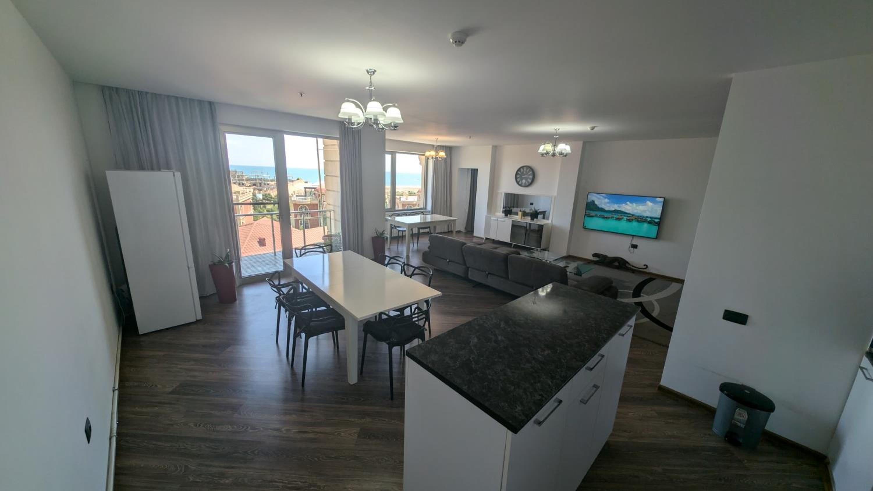 Sea view apartment at 5 star resort
