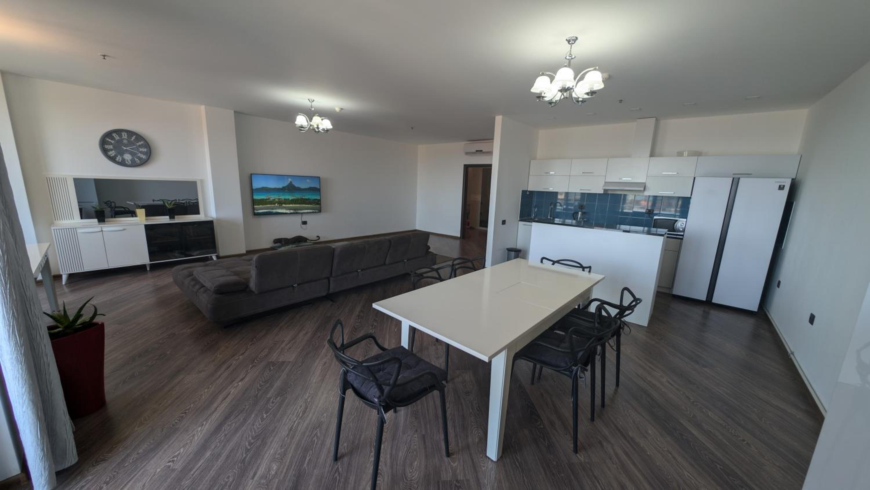 Sea view apartment at 5 star resort