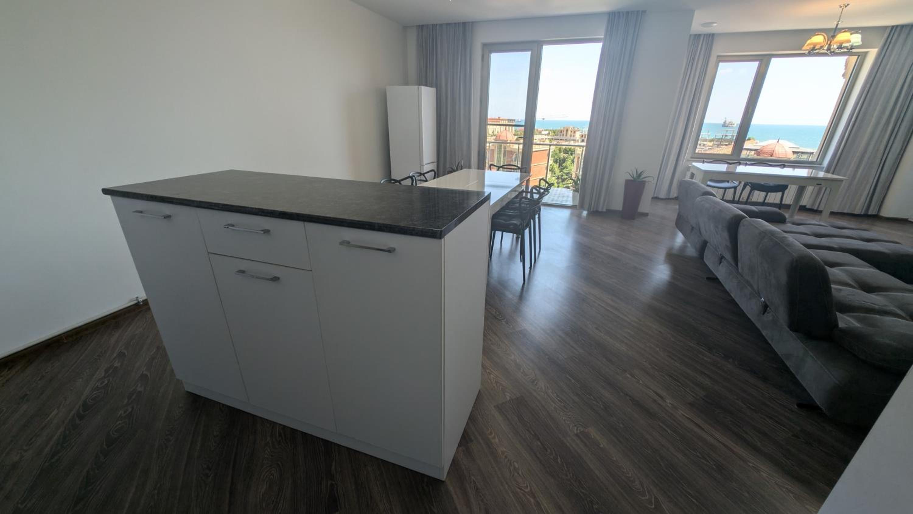 Sea view apartment at 5 star resort
