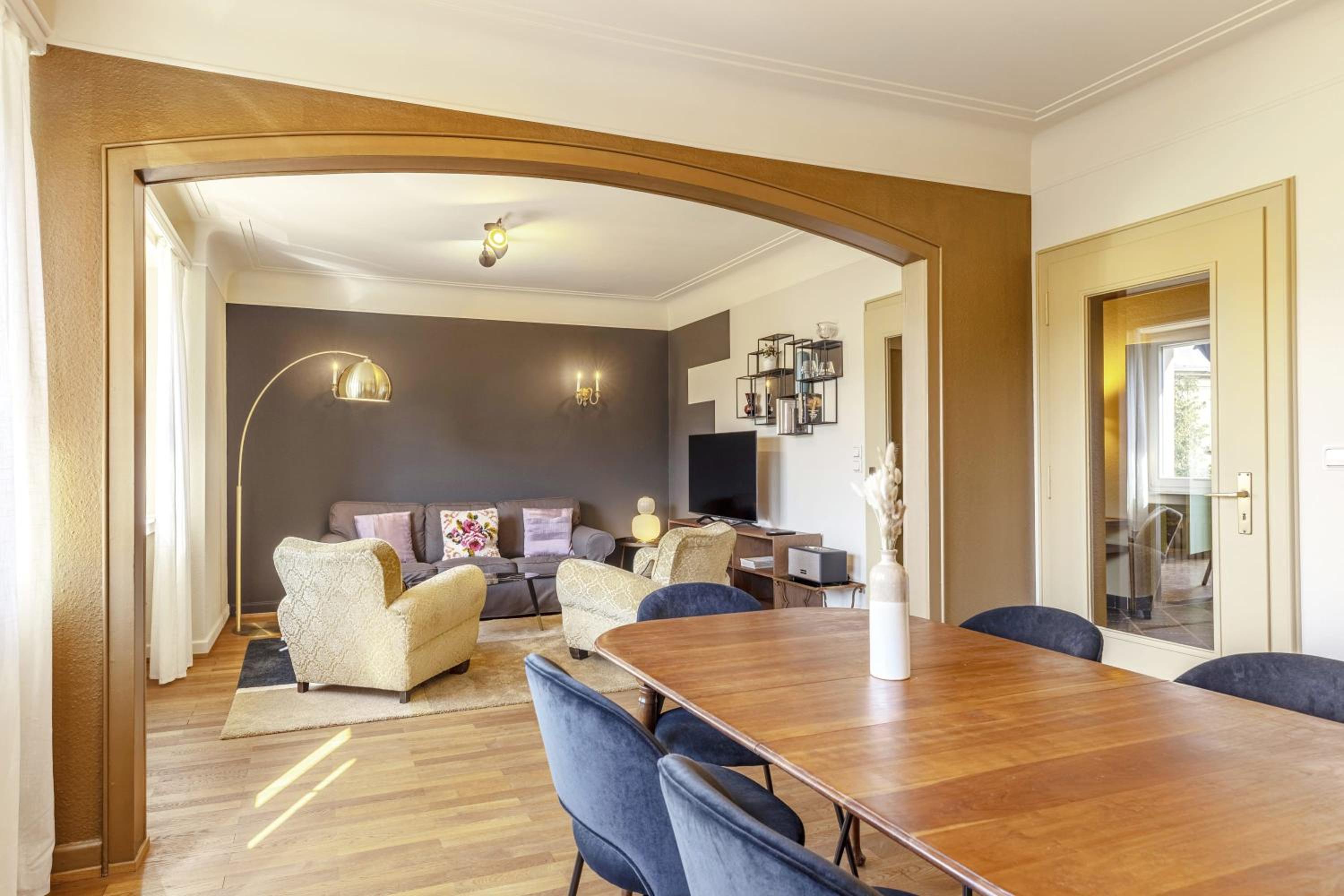 Stylish 2BR Apt with Balcony & Views near Center view 3