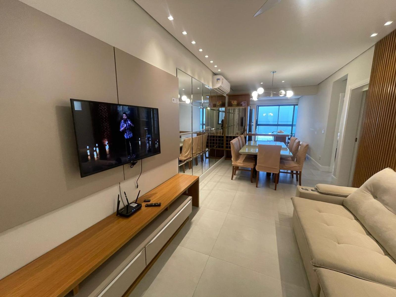cód 30 - Apartamento magnífico frente mar