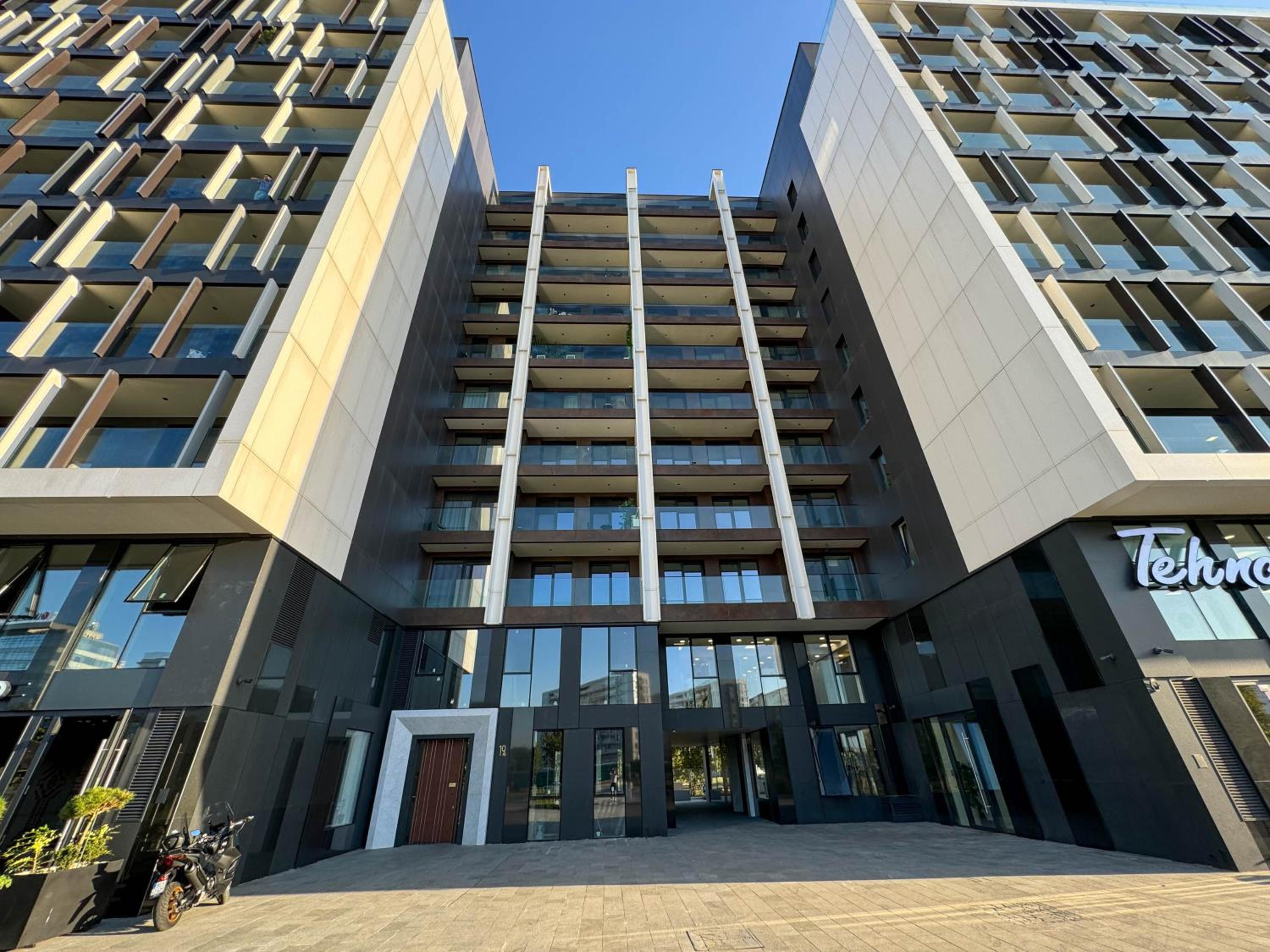 Sakura Park Luxury Apartments