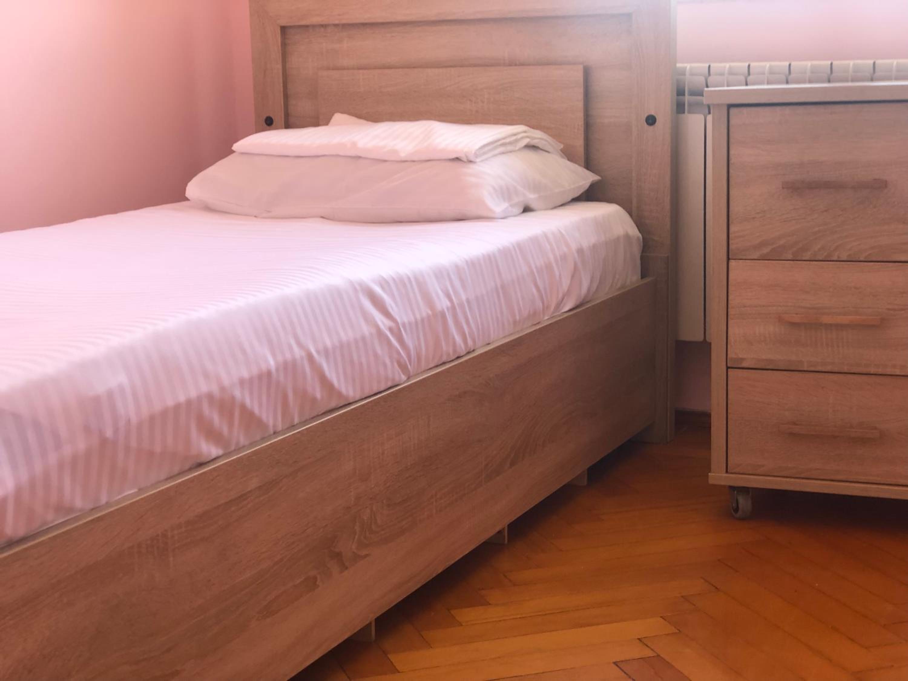 Two-room shared apartment with sea view in the city center