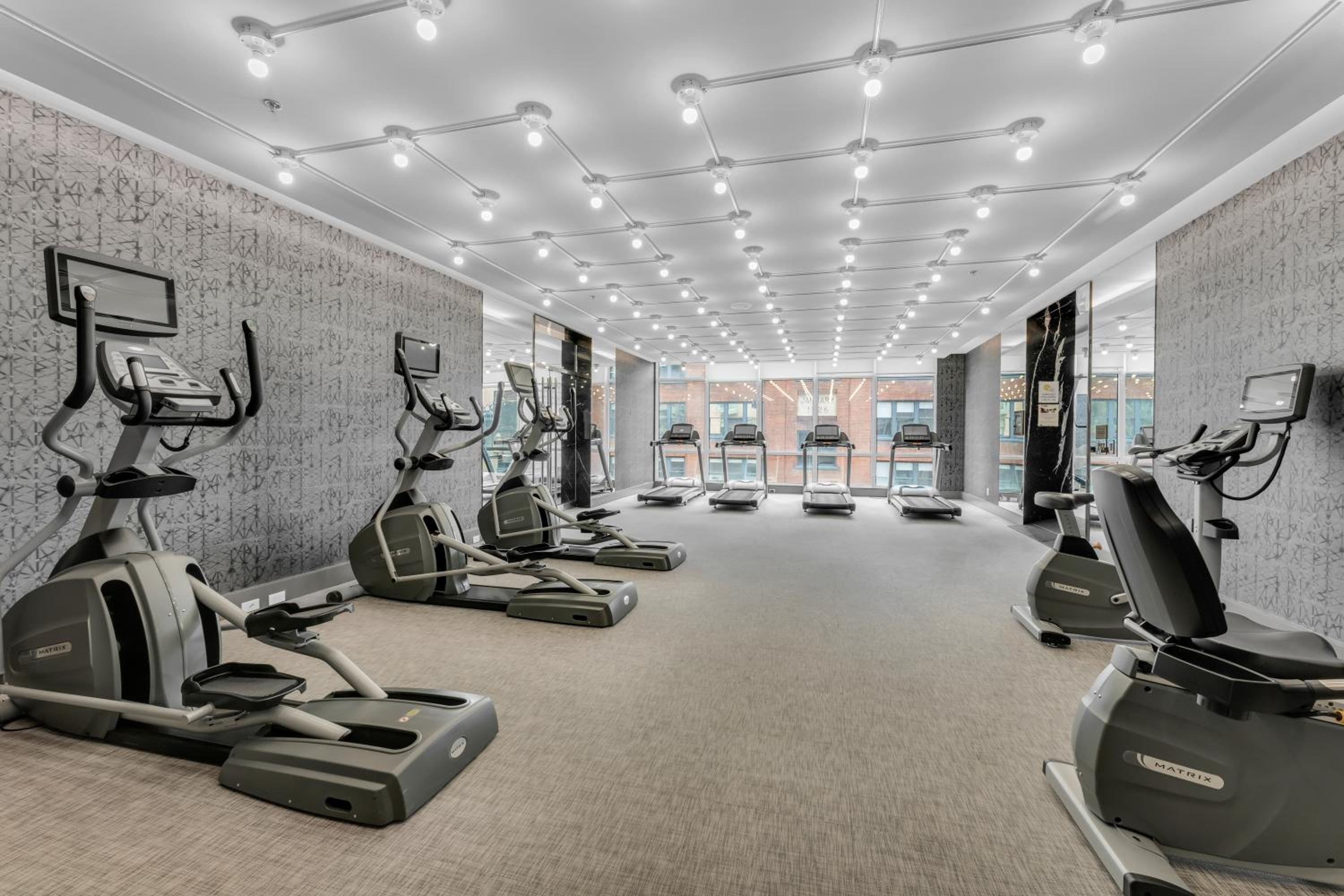 Parc Suites - Entertainment District Toronto