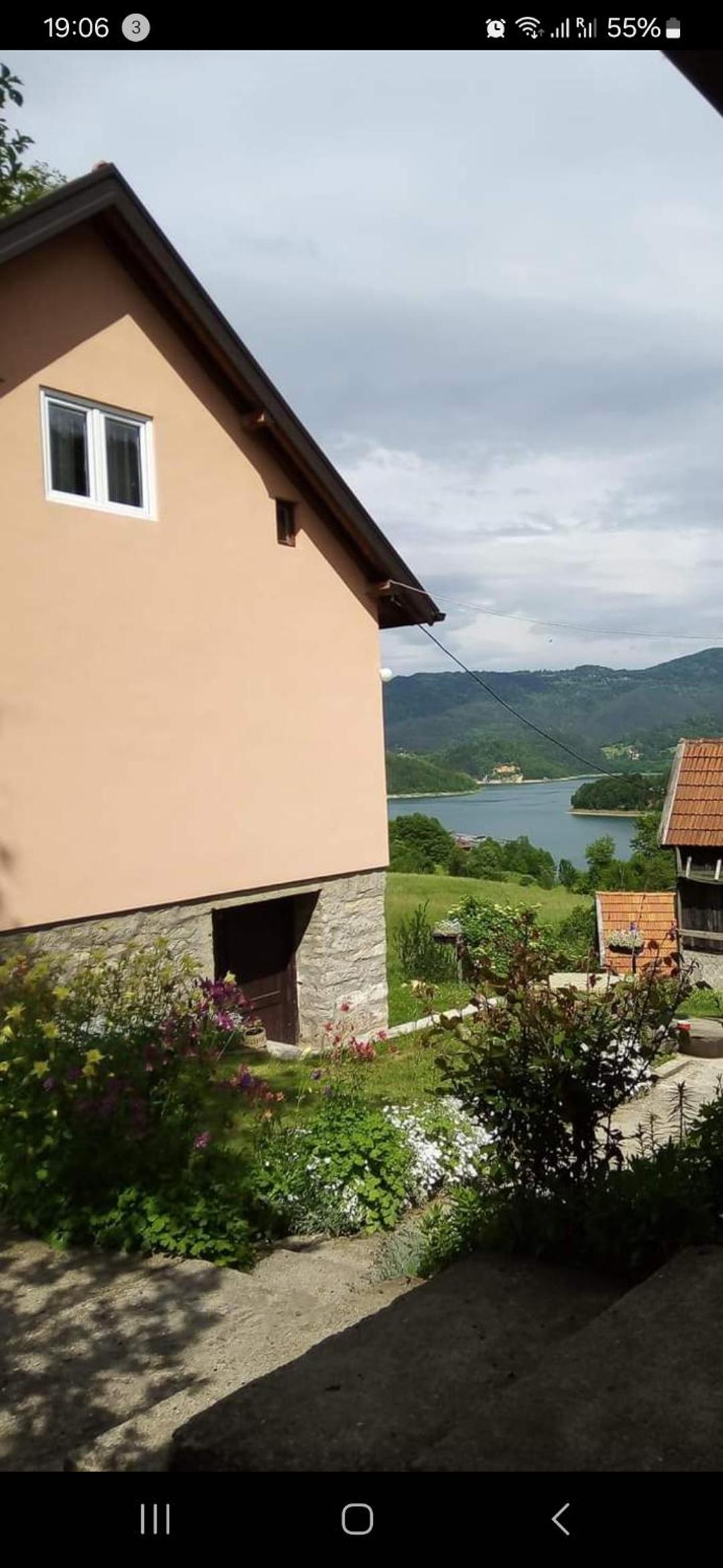 Domacinstvo Jezdic view 5
