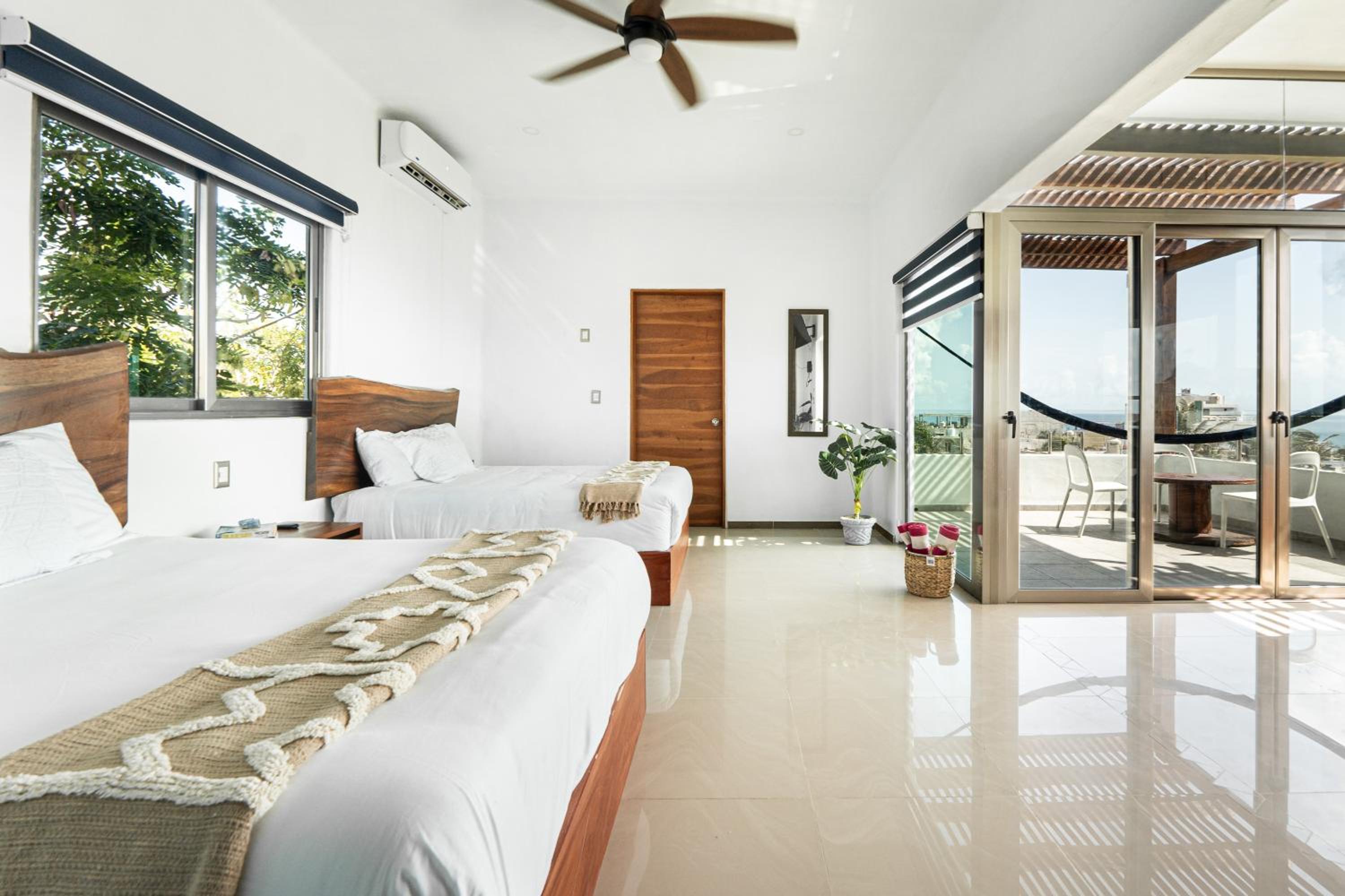 Villas Amanecer by Andiani Travel view 3