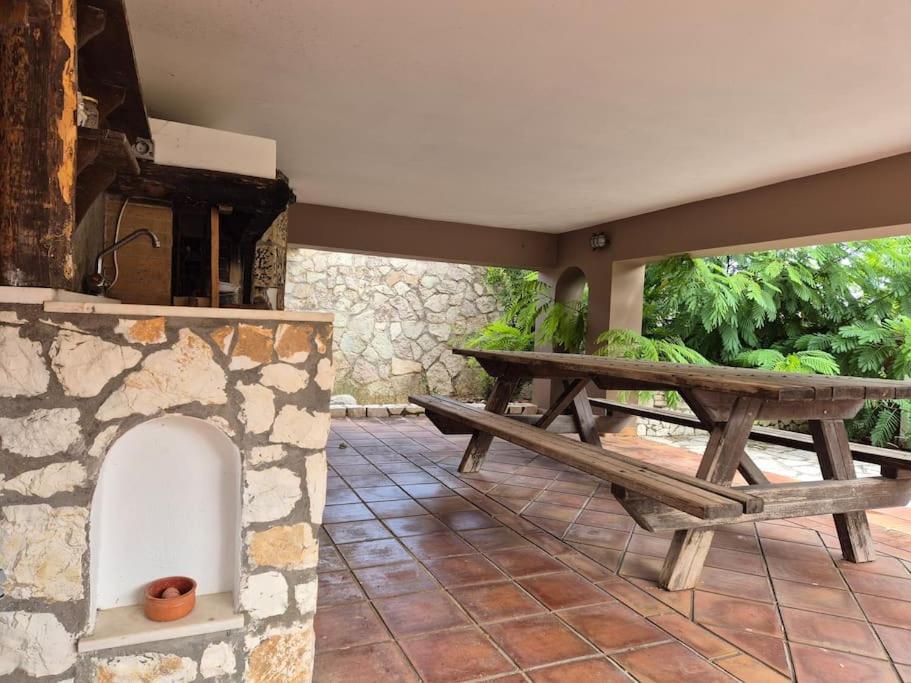 Agrampeli Villa