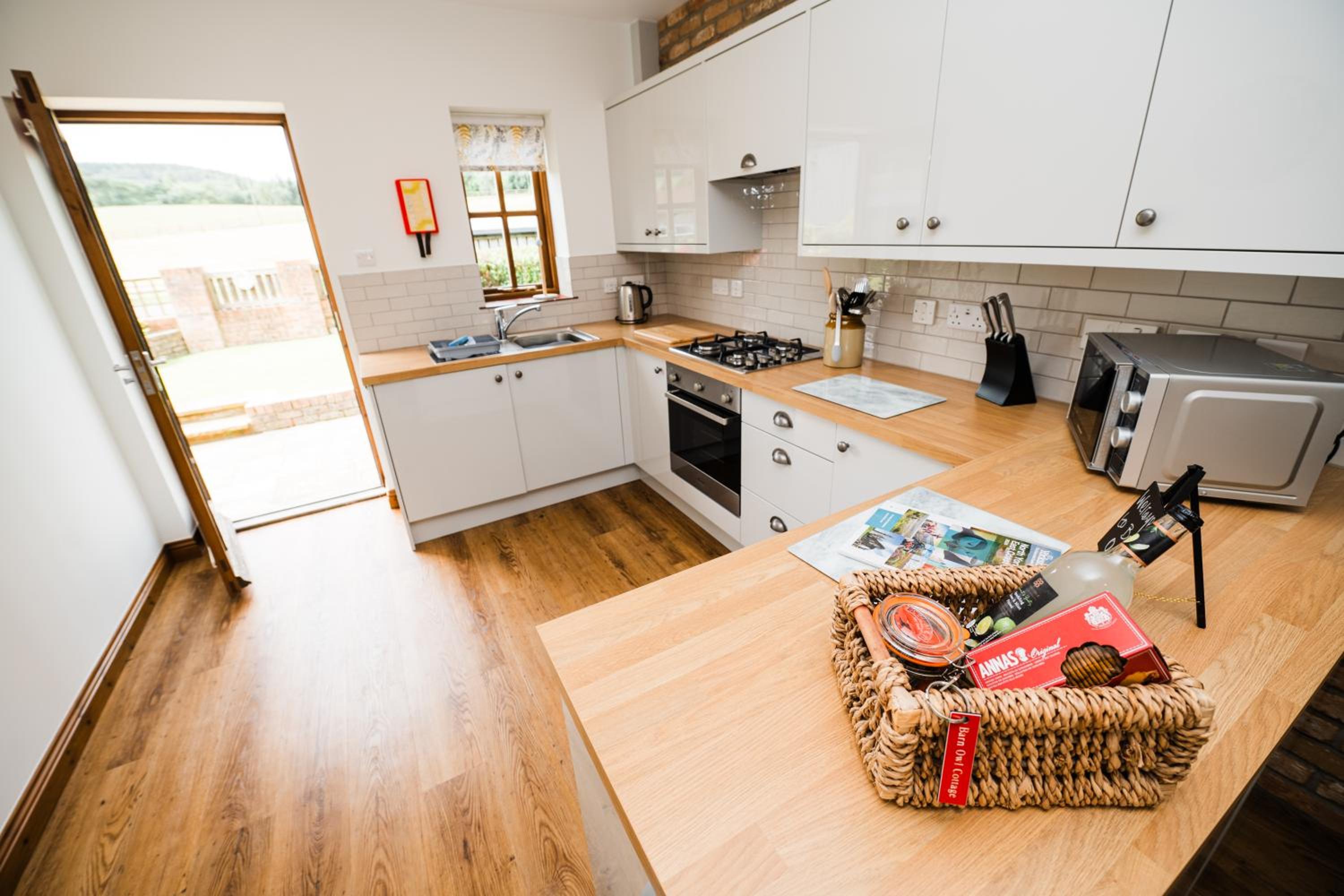 Barn Owl Cottage view 4
