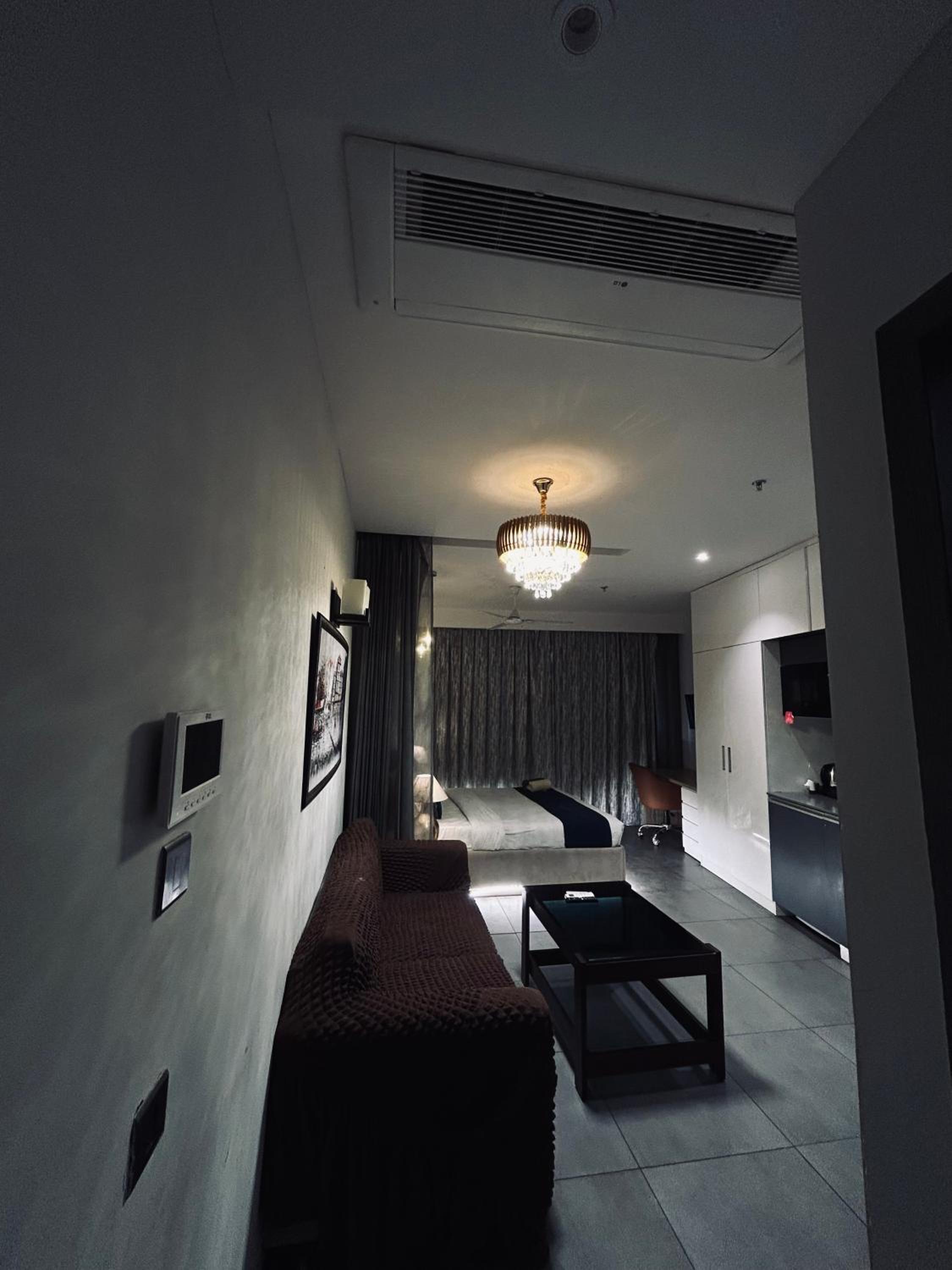 hotel room