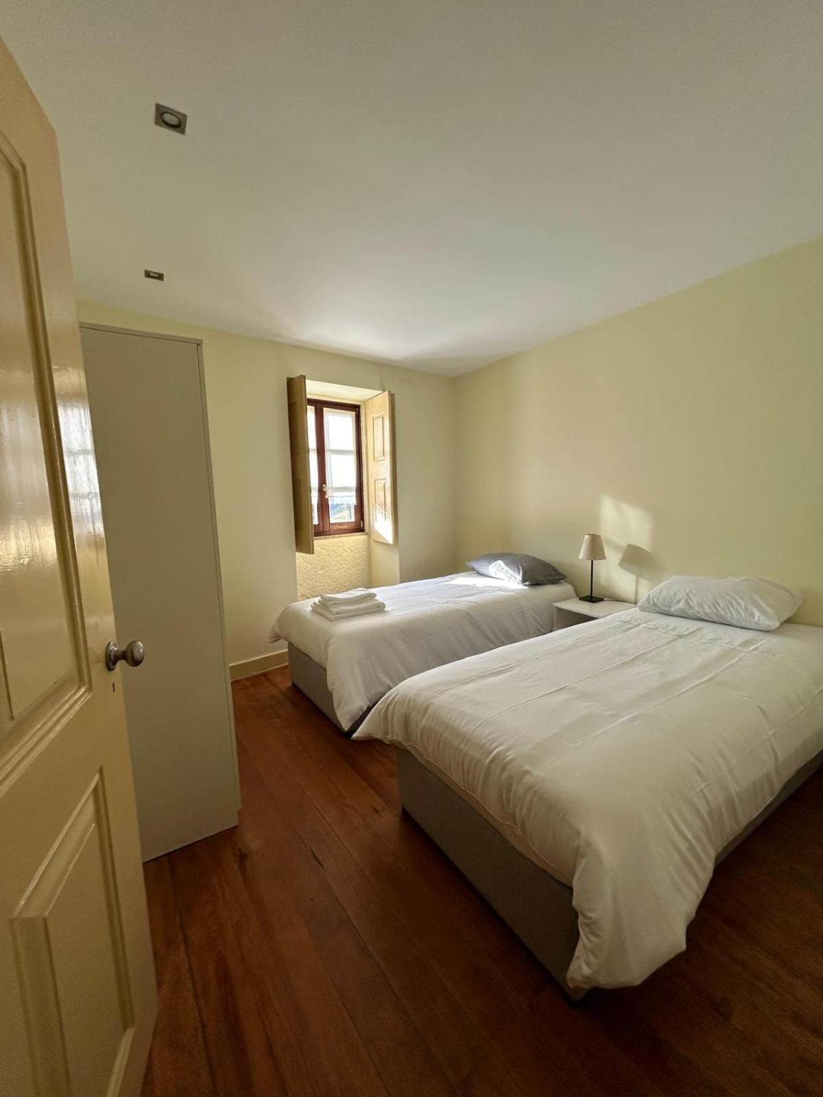 Casa do Sorrio - Slow Down, Live Now view 5