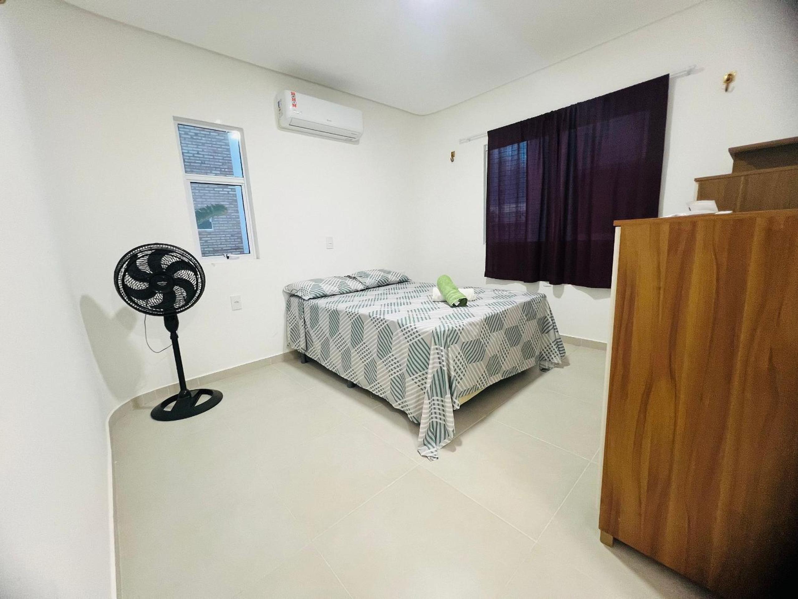 Acomodação nova, térreo, na Praia de Macapá em condomínio aconchegante e familiar